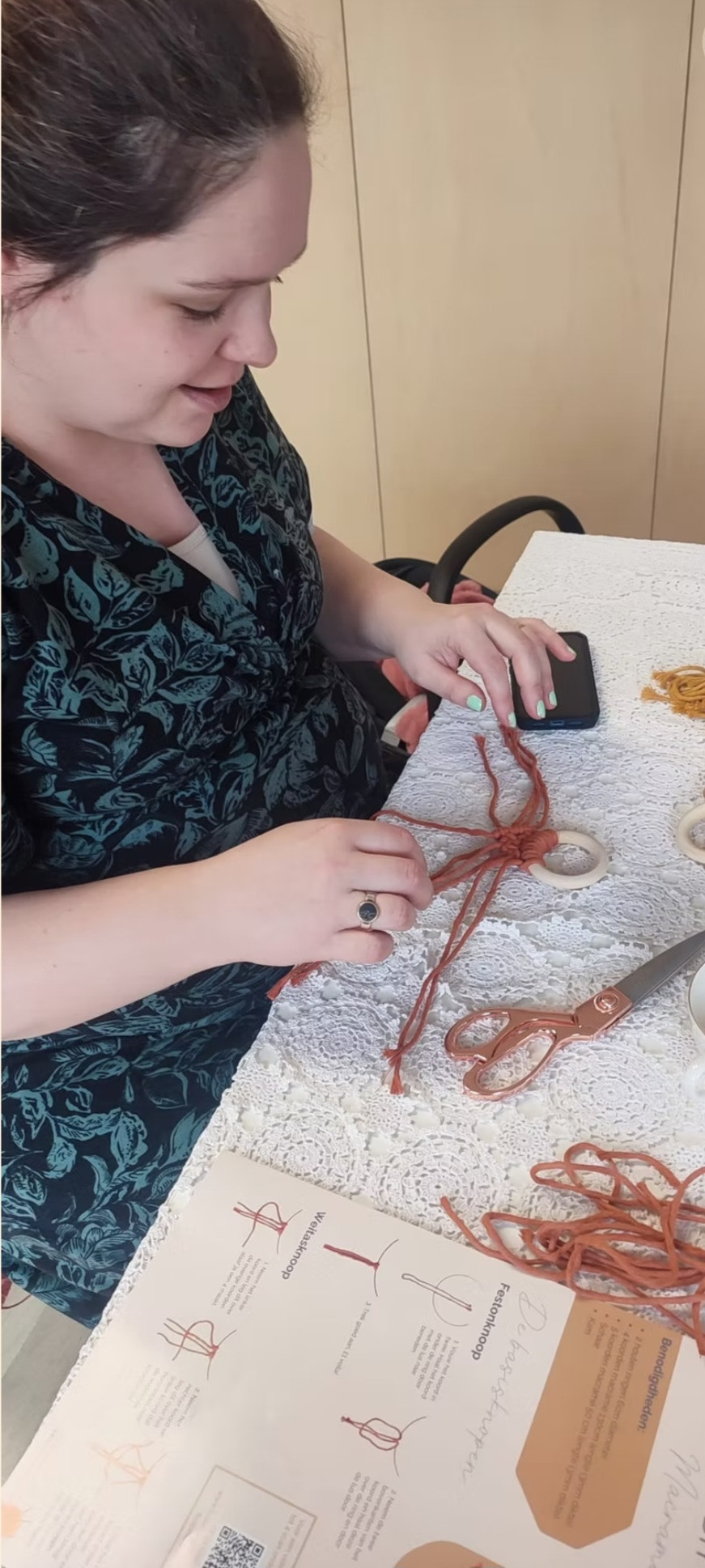 Babyshower workshop: Knoop je Schattige Grijpringenduo 🐰🦊 - Foto