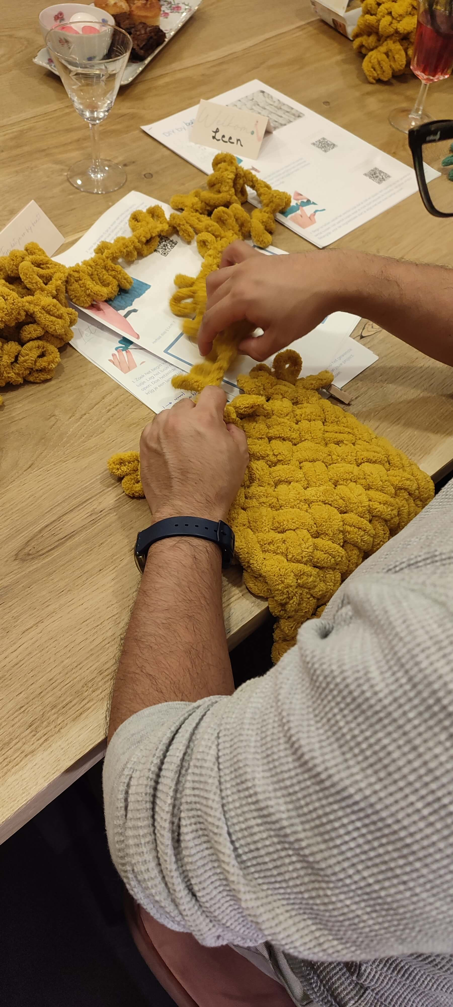 Workshop Handbreien - de visgraatsteek - Foto