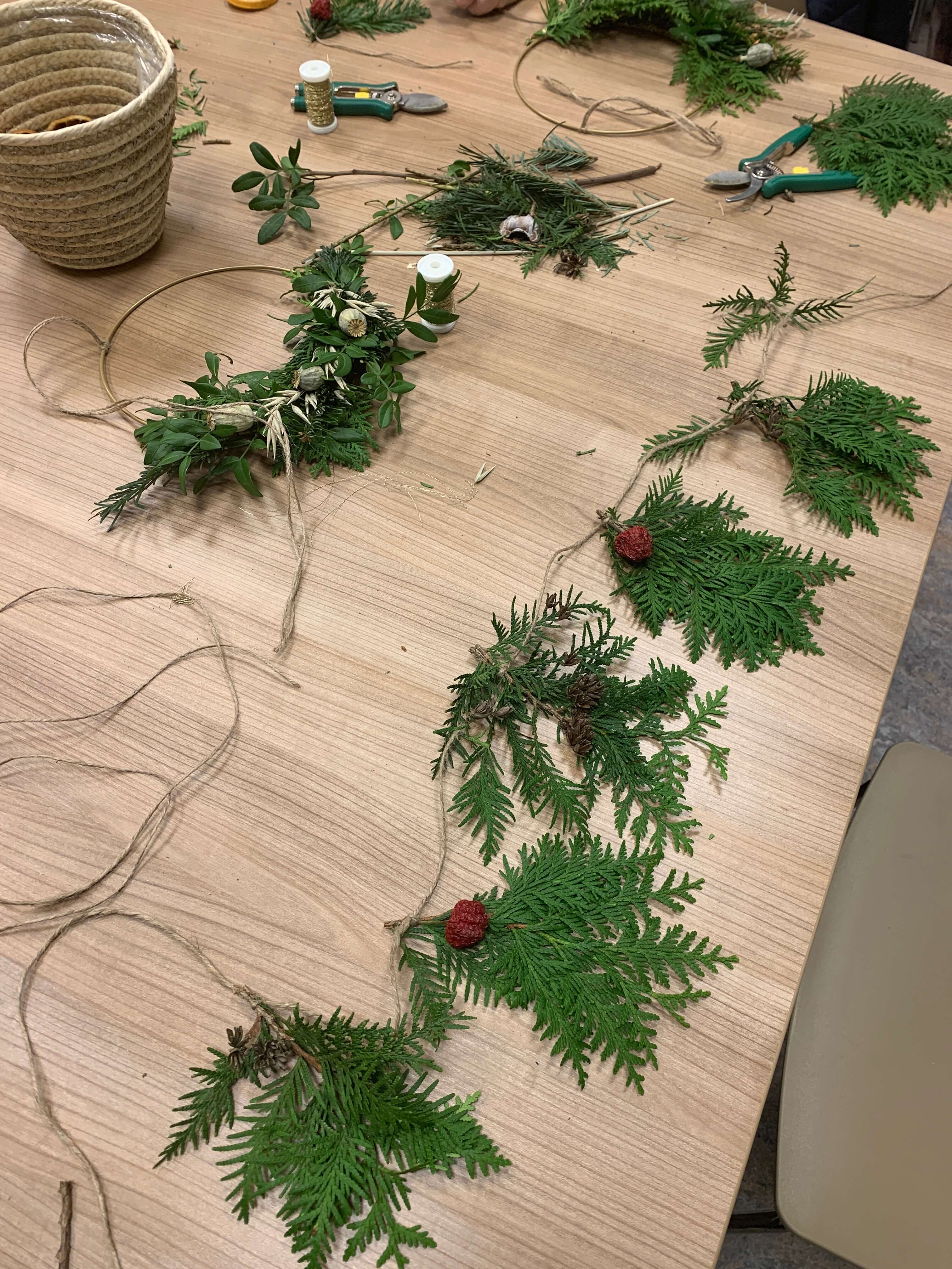 Walk-in kerstslinger workshop - Foto