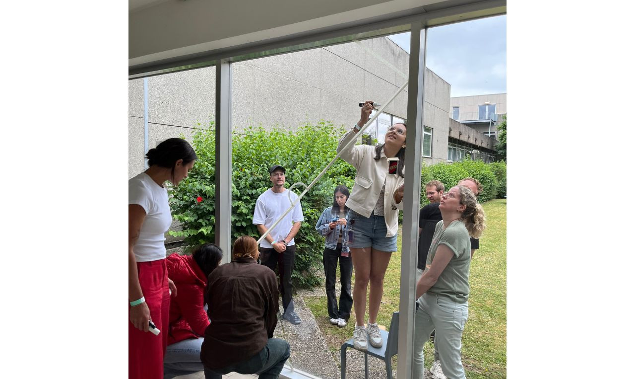 Raamtekenen als teambuilding Workshop 🖍 - Foto