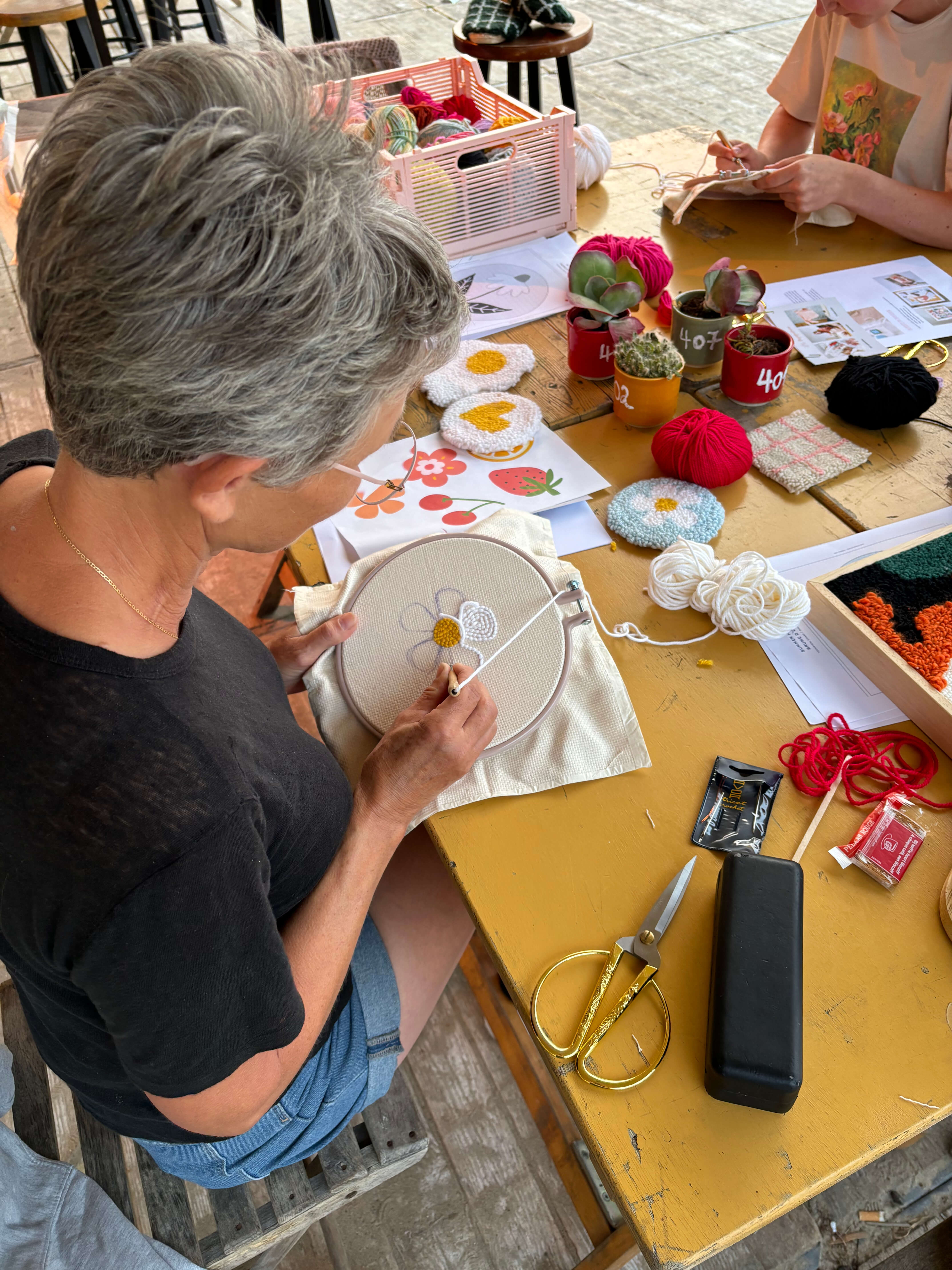 Punch Needle: maak je eigen mini-tapijtje - Workshop bij Bolleke Krol Atelier - Foto