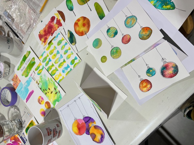 Kerstkaarten met ecoline en acrylinkt - Foto