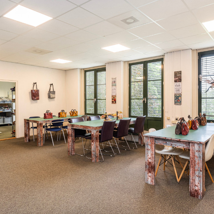 Maak je eigen leren tas - Foto