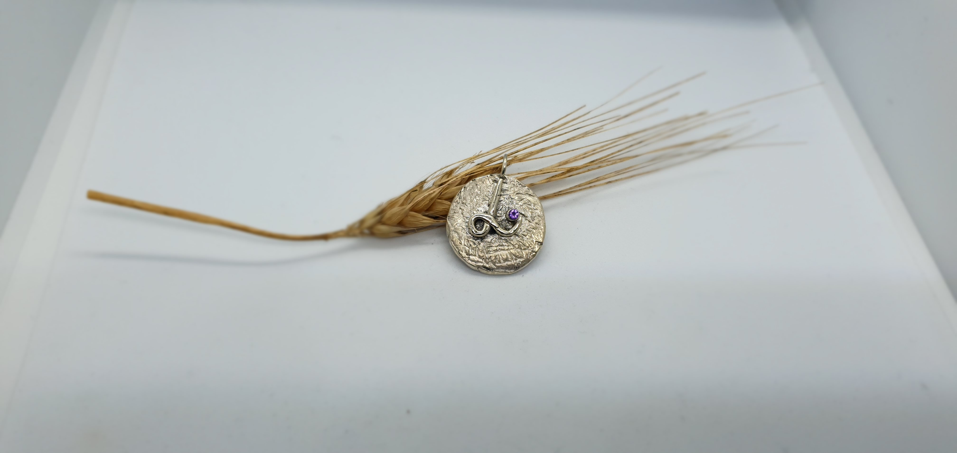 Maak je eigen juweel met de verloren-was techniek - Foto