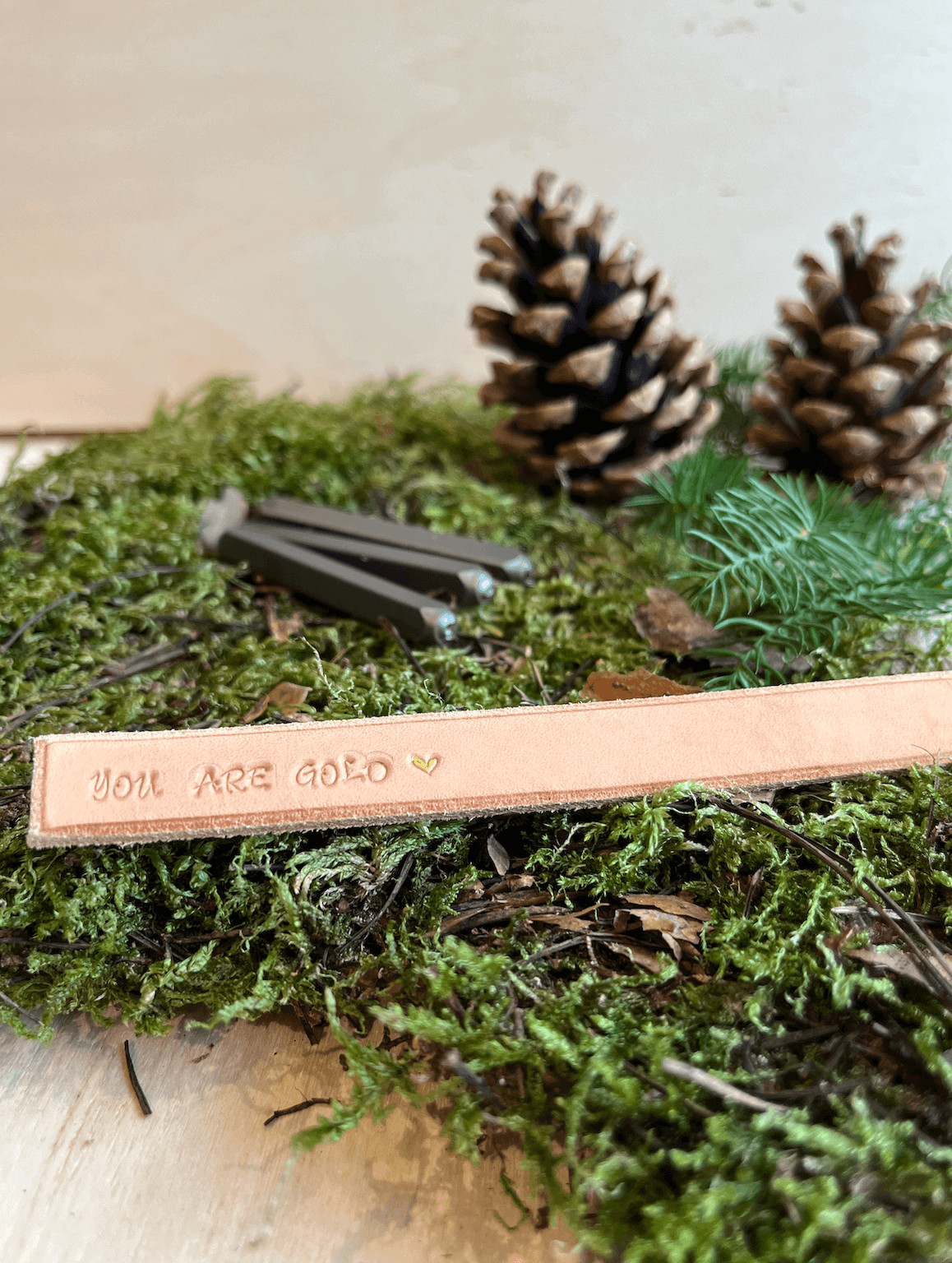 Lederen boekenlegger "Stempelen" @Libelle Winterfair - 15/11/2025 om 11u00 - Foto