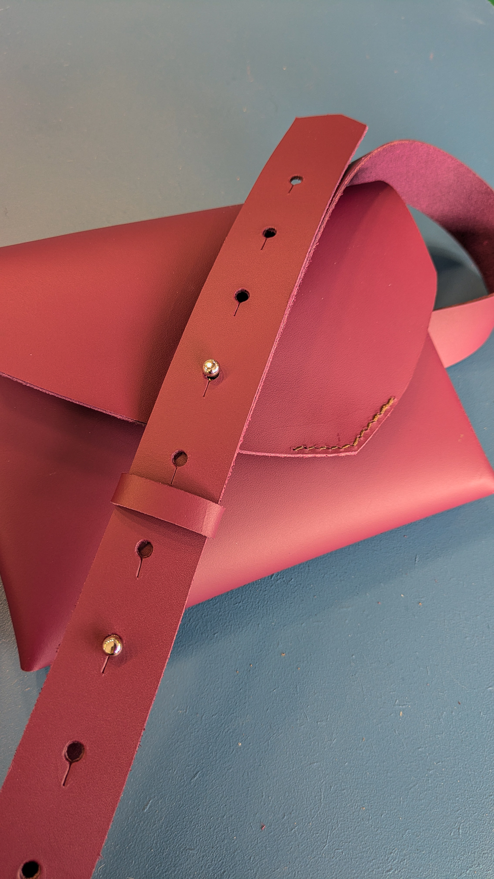 Belt bag in leder workshop - Foto