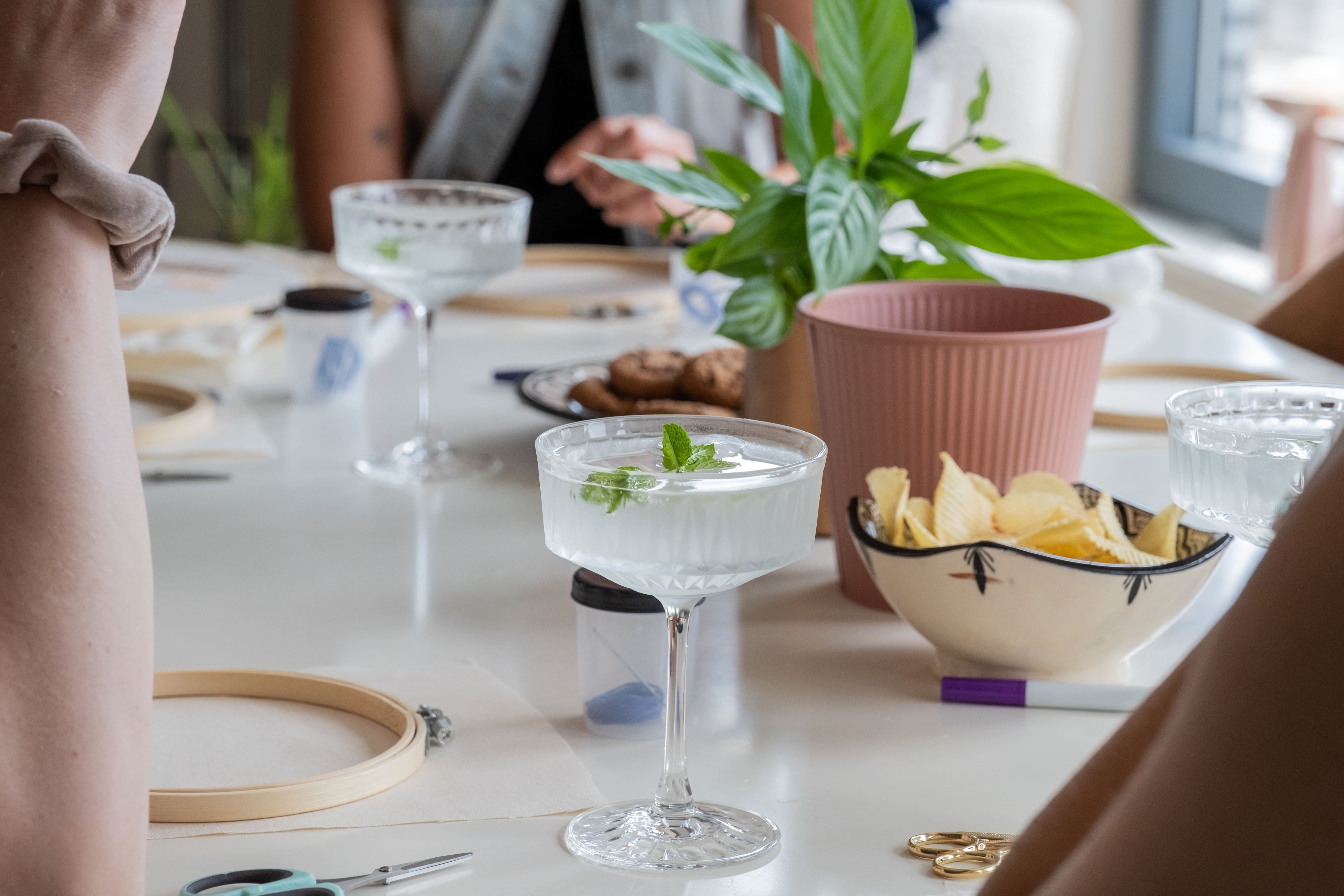 Borduren op textiel: creëer je eigen tote bag! 🪡 - Foto
