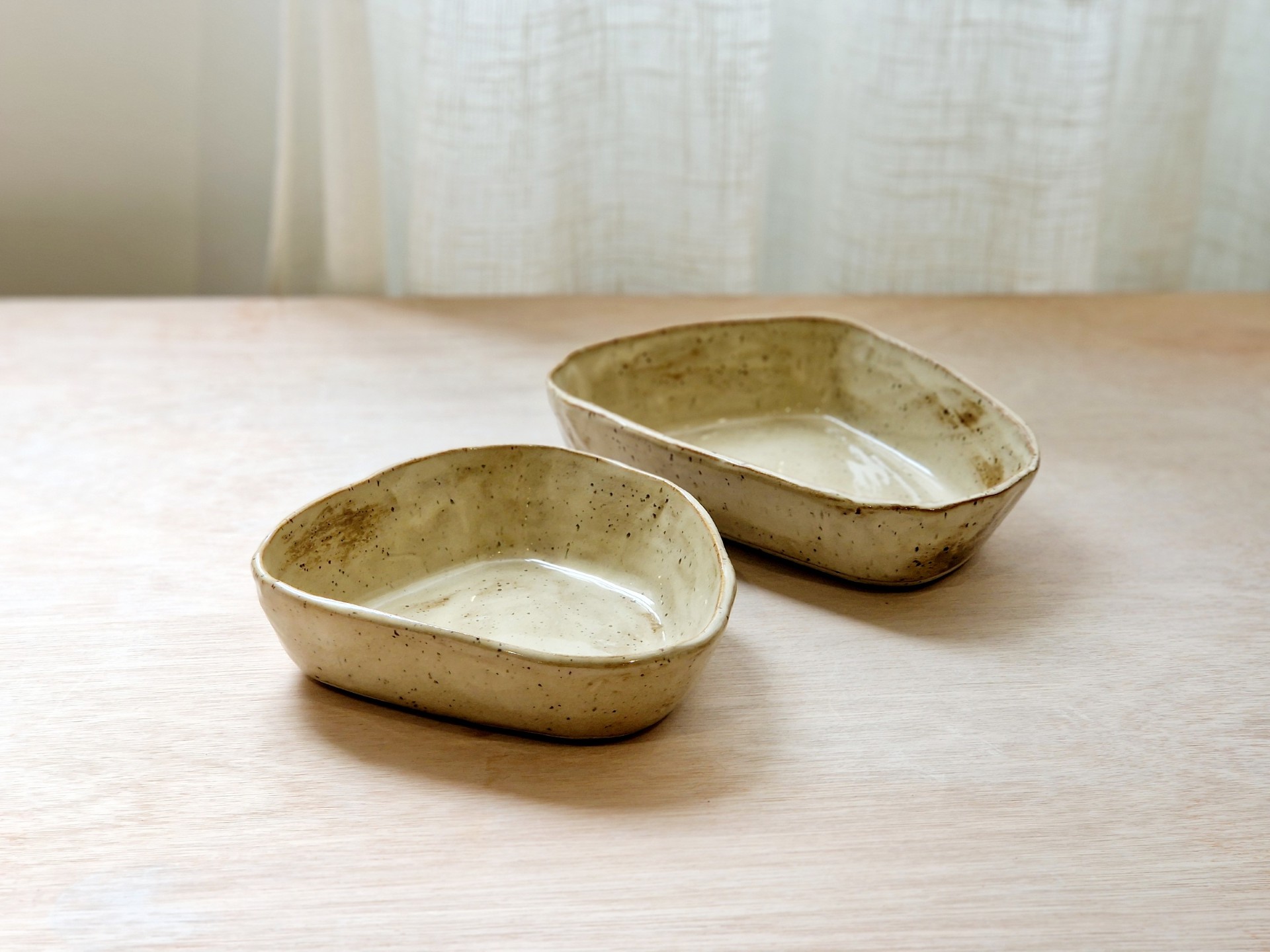 Keramiek kommetjes maken op mal - Foto