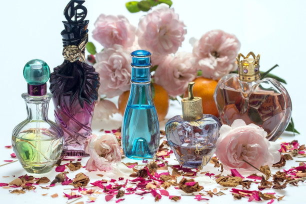 Natuurlijke parfums - een innerlijke geurreis (+15j) 1 sessie van  2uur ( vrn1pa_0512)