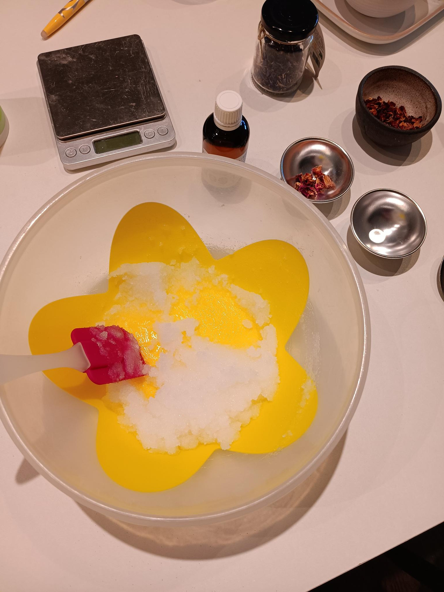 Ouder-Kind Workshop: Bruisbal, Badzout & Kneedzeep - Foto