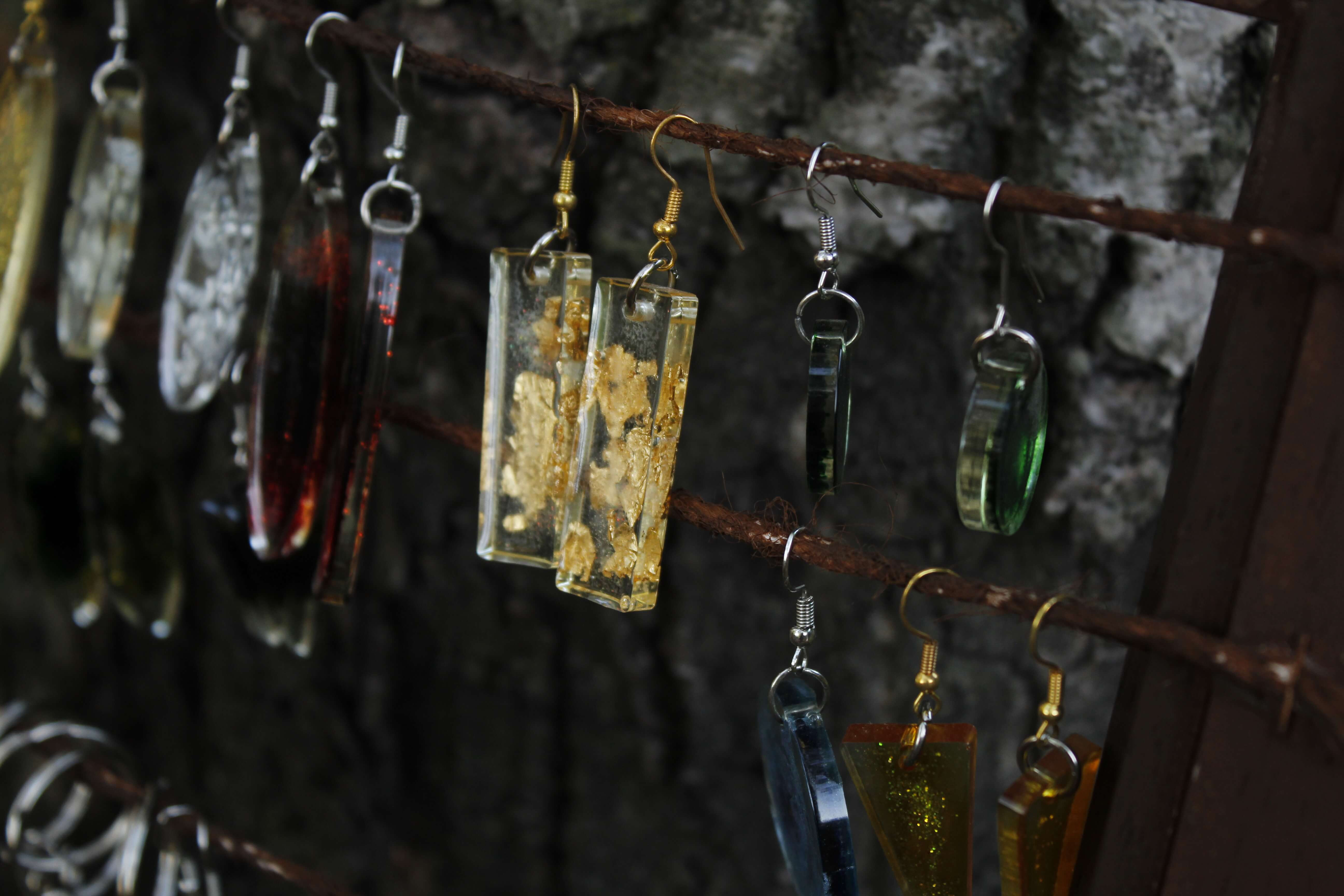 epoxy huurbox oorbellen - Foto