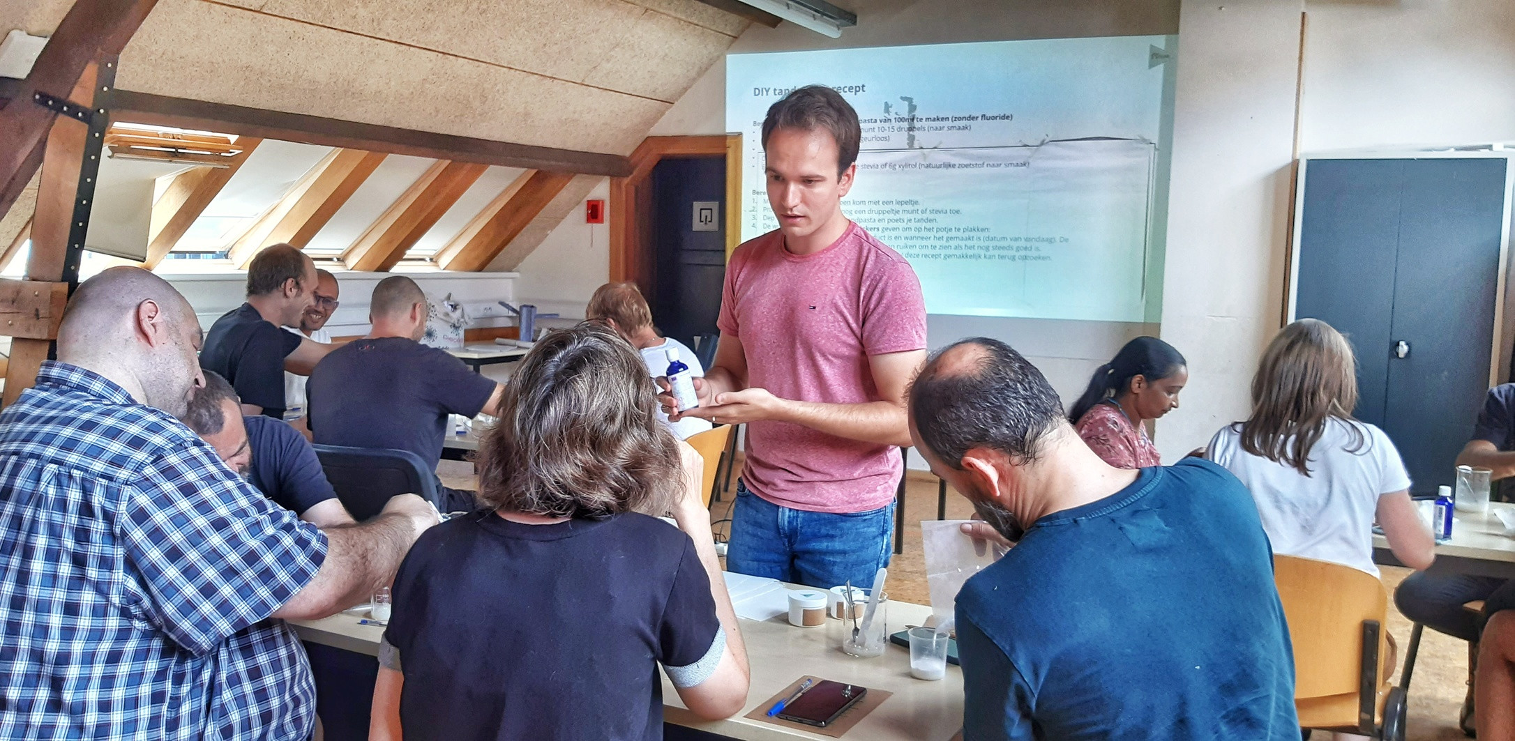 Workshop DIY natuurlijke poetsproducten voor groepen - Foto