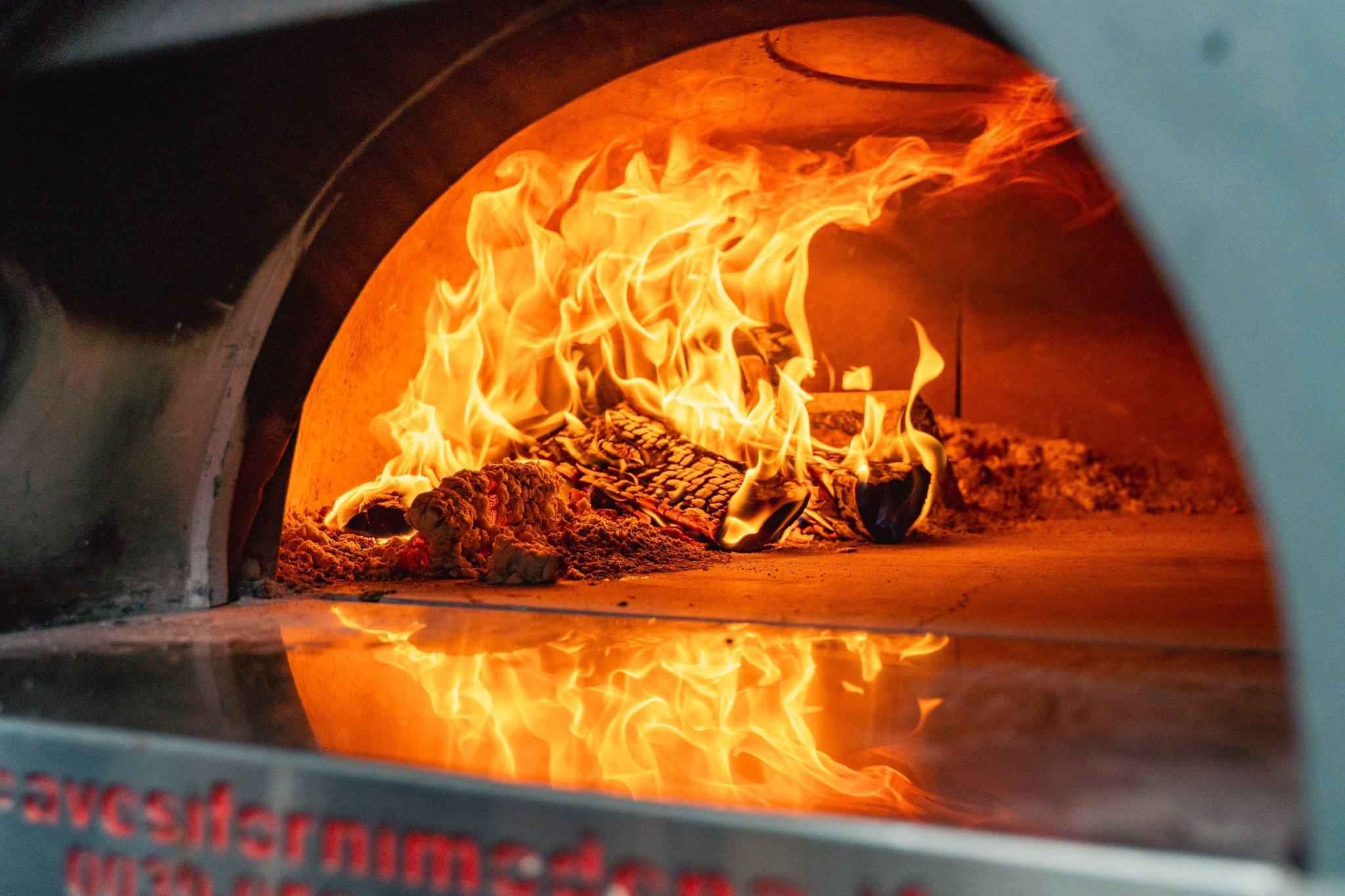 Workshop Napolitaanse Pizza voor Teams – van deeg tot houtoven (500 °C) - Foto