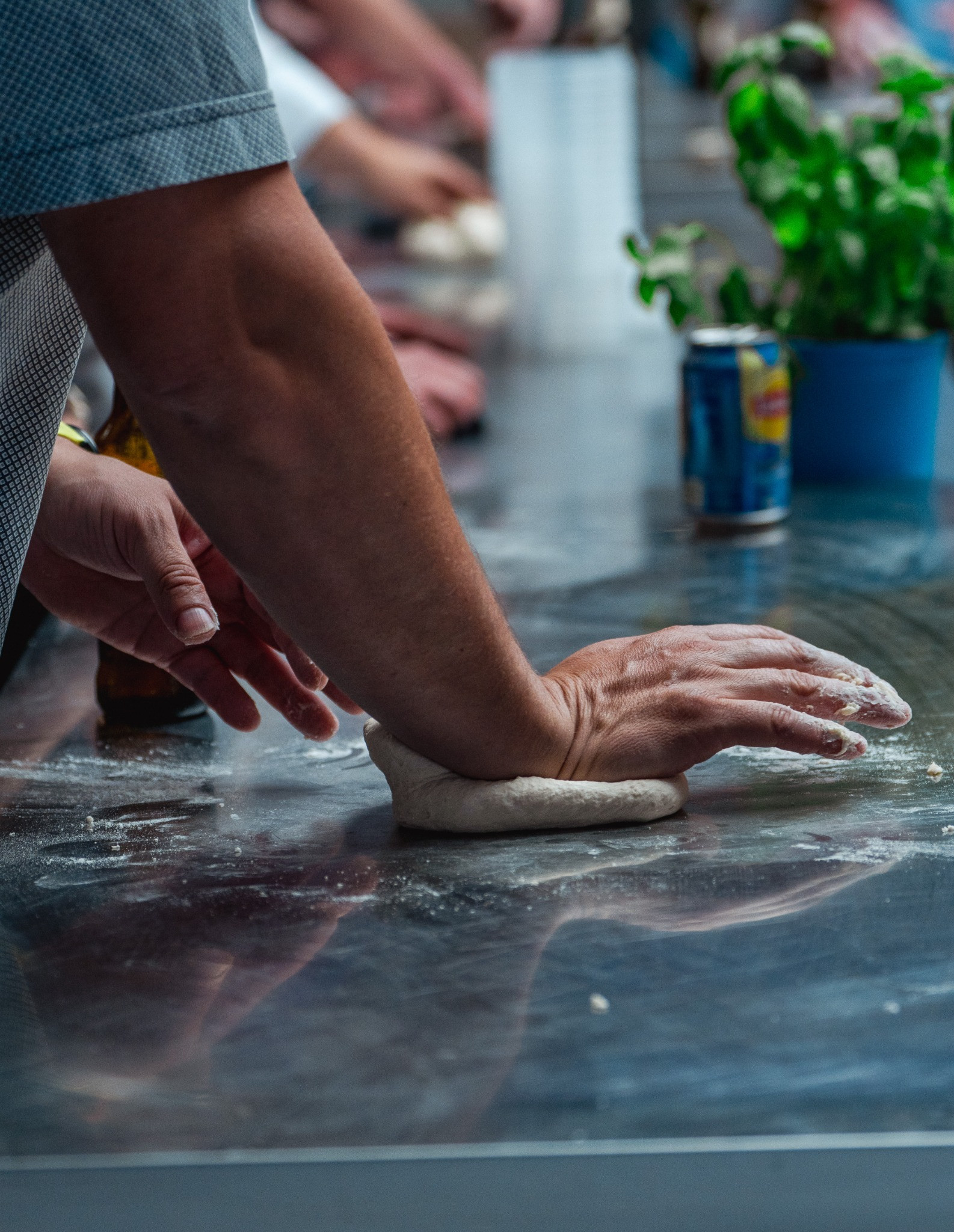 Workshop Napolitaanse Pizza voor Teams – van deeg tot houtoven (500 °C) - Foto