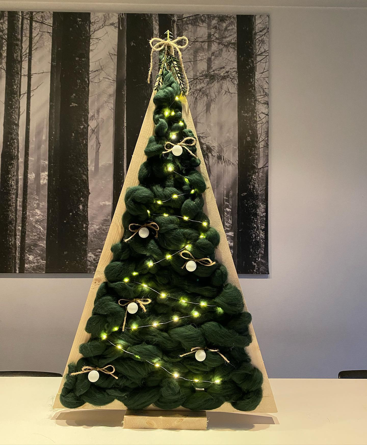 Workshop houten kerstboom met lontwol - Foto