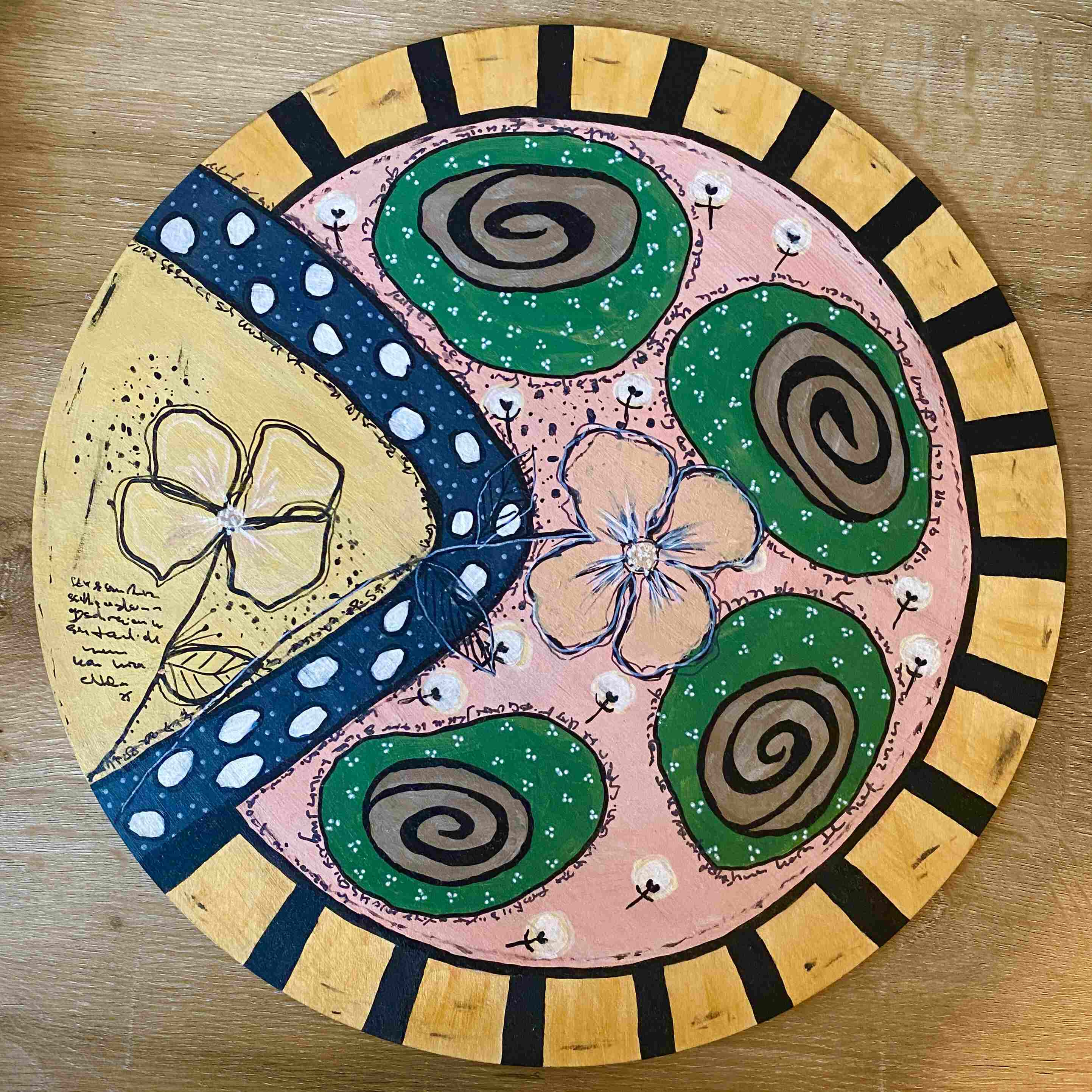 Houten muurcirkel (40cm) versieren. - Foto