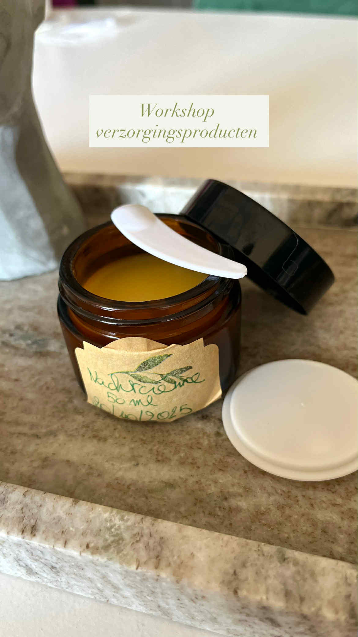 🌿 Ontdek de Geheimen van Jouw Huid en bereidt een dagcrème ofwel nachtcrème ofwel een handcrème volgens je eigen huidtype🌿 - Foto