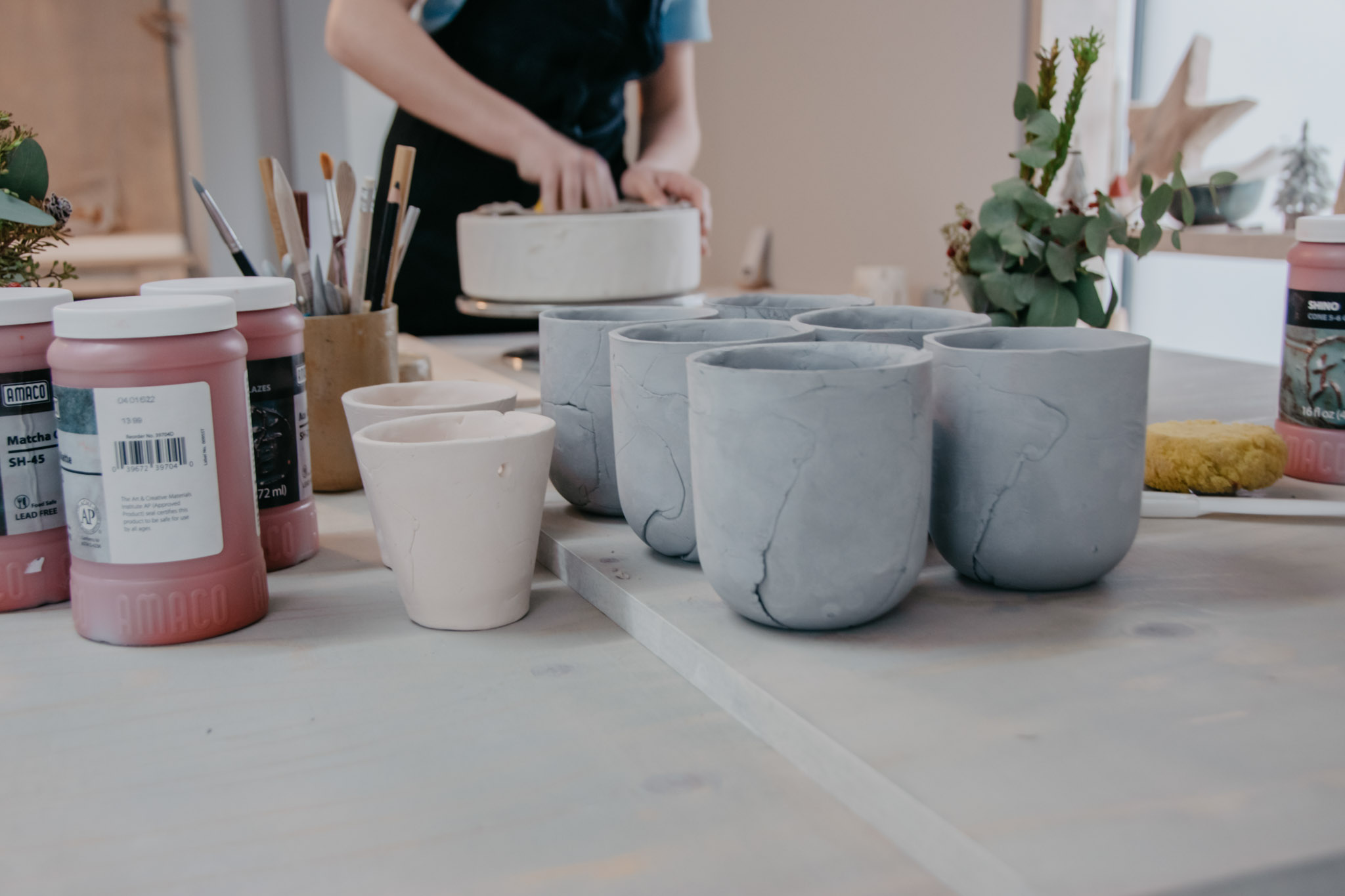 Mok of kopje met onderbord in Keramiek (4 stuks) workshop - Foto