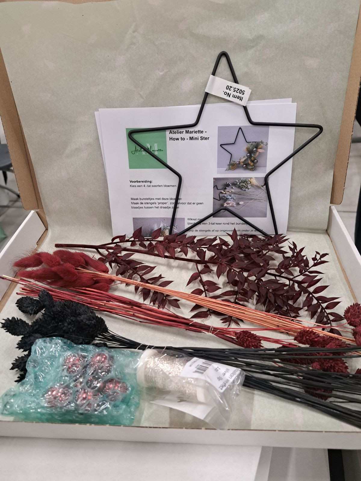 DIY Box Mini Kerstster Floral Hoop - Foto