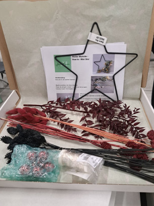 DIY Box Mini Kerstster Floral Hoop