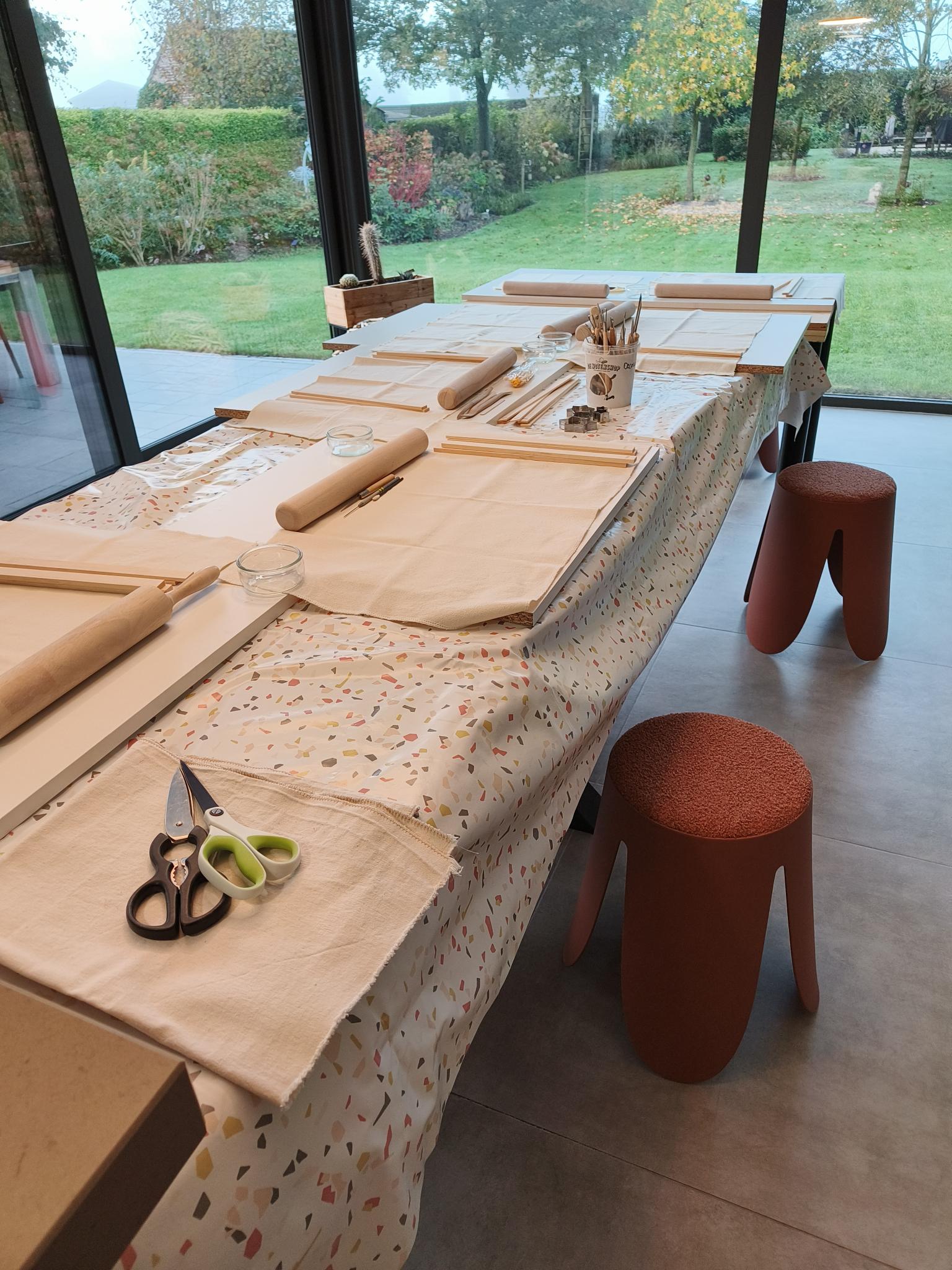 Kerstboompjes in keramiek - Foto