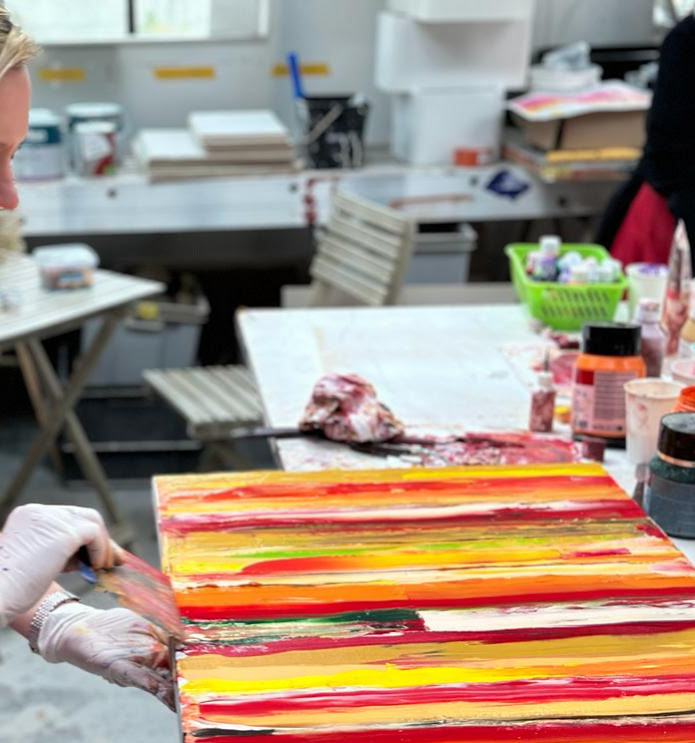 Workshop abstracte schilderijen voor jouw interieur - Foto