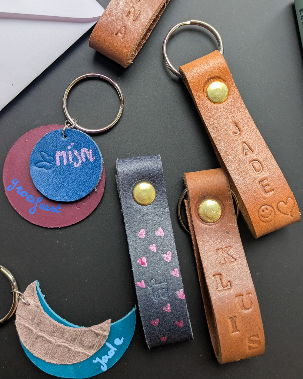 Sleutelhangers personaliseren walk-in