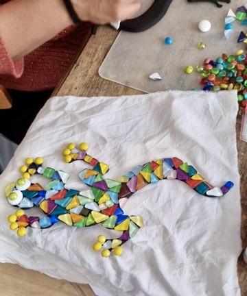 Workshop Mozaïek GECKO KIKKER LIBELLLE voor interieur of tuin - Foto