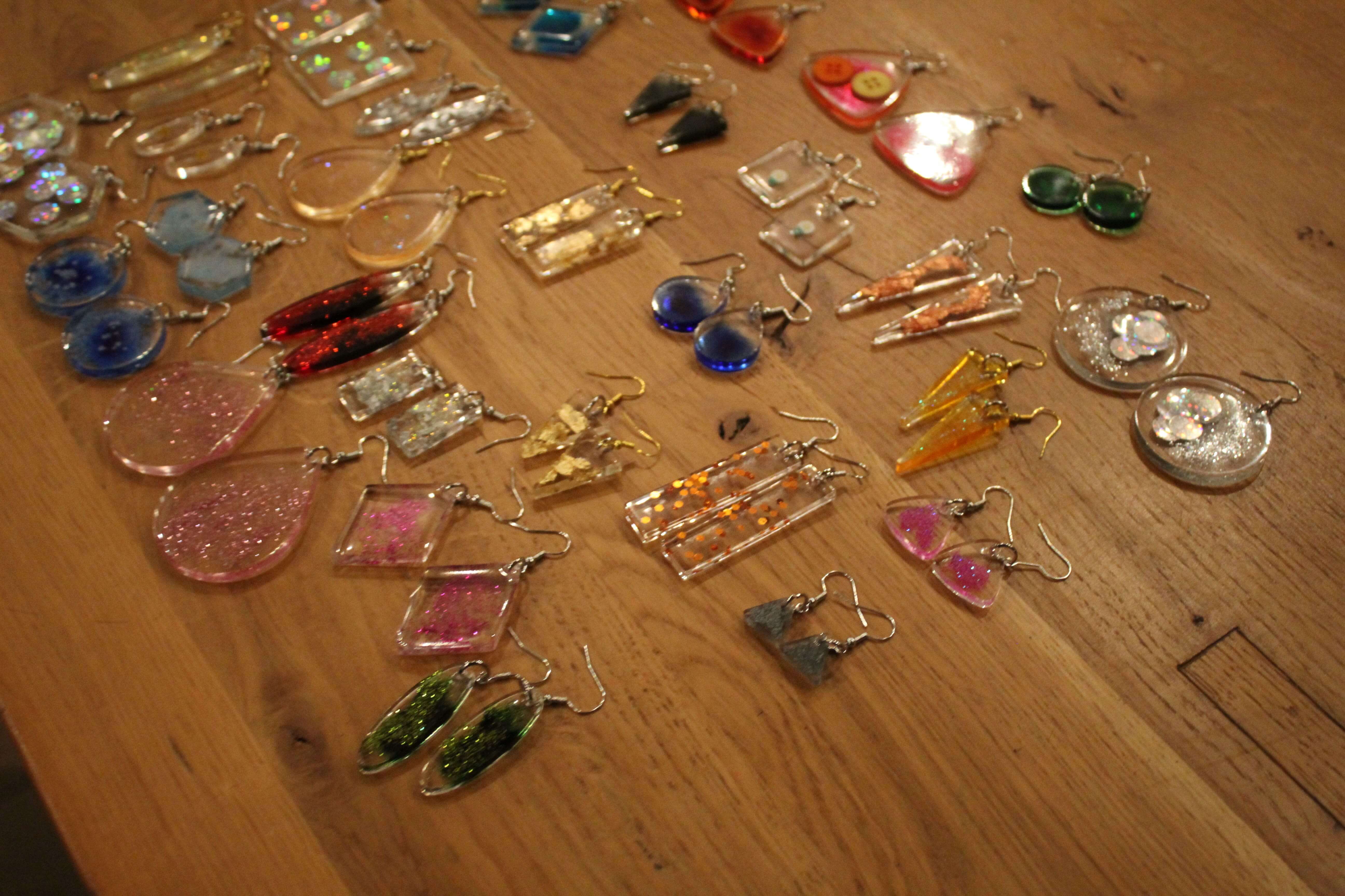 oorbellen en/of (sleutel)hangers - Foto