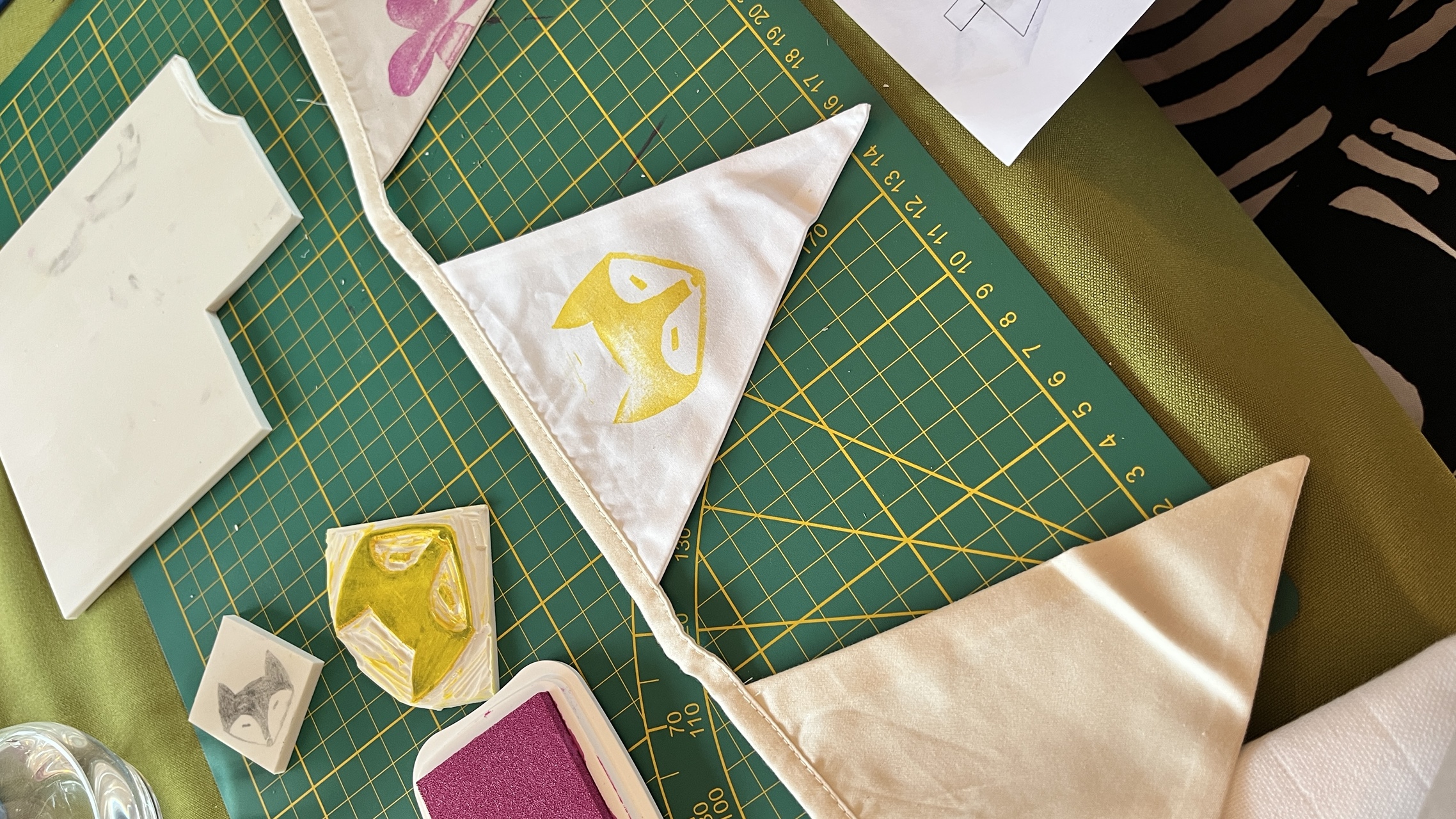 Babyshower Blockprinten op Rompers, Vlaggenlijn of Hydrofiele doeken