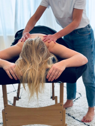MASSAGE WORKSHOP - Relax & Connect -
