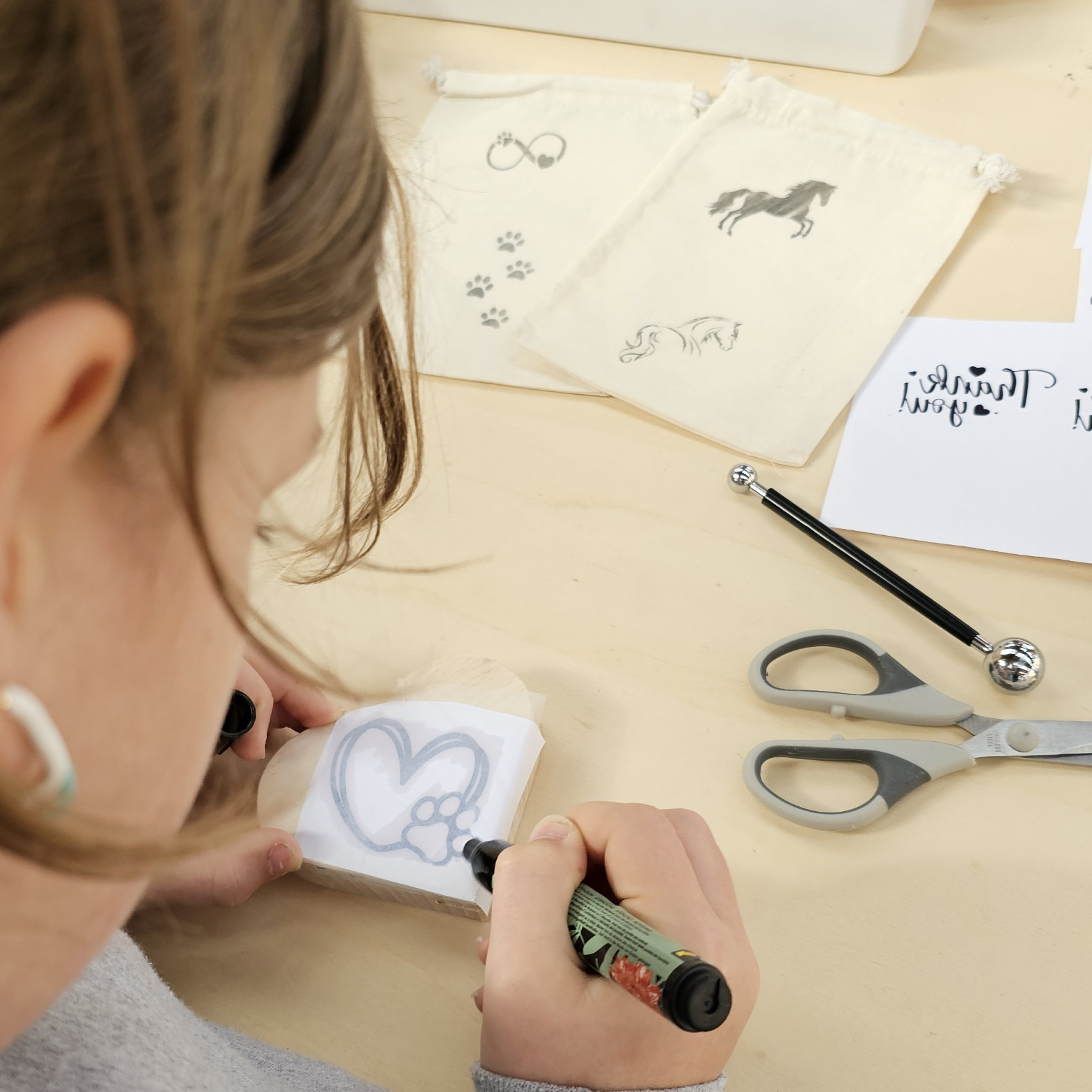 Teksten en foto's printen op hout en stof - Foto