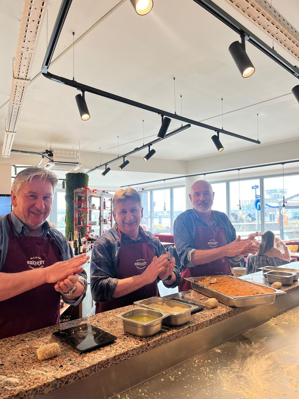 Garnaal kroketten rollen en smullen DE lux ( volledige maaltijd) - Foto