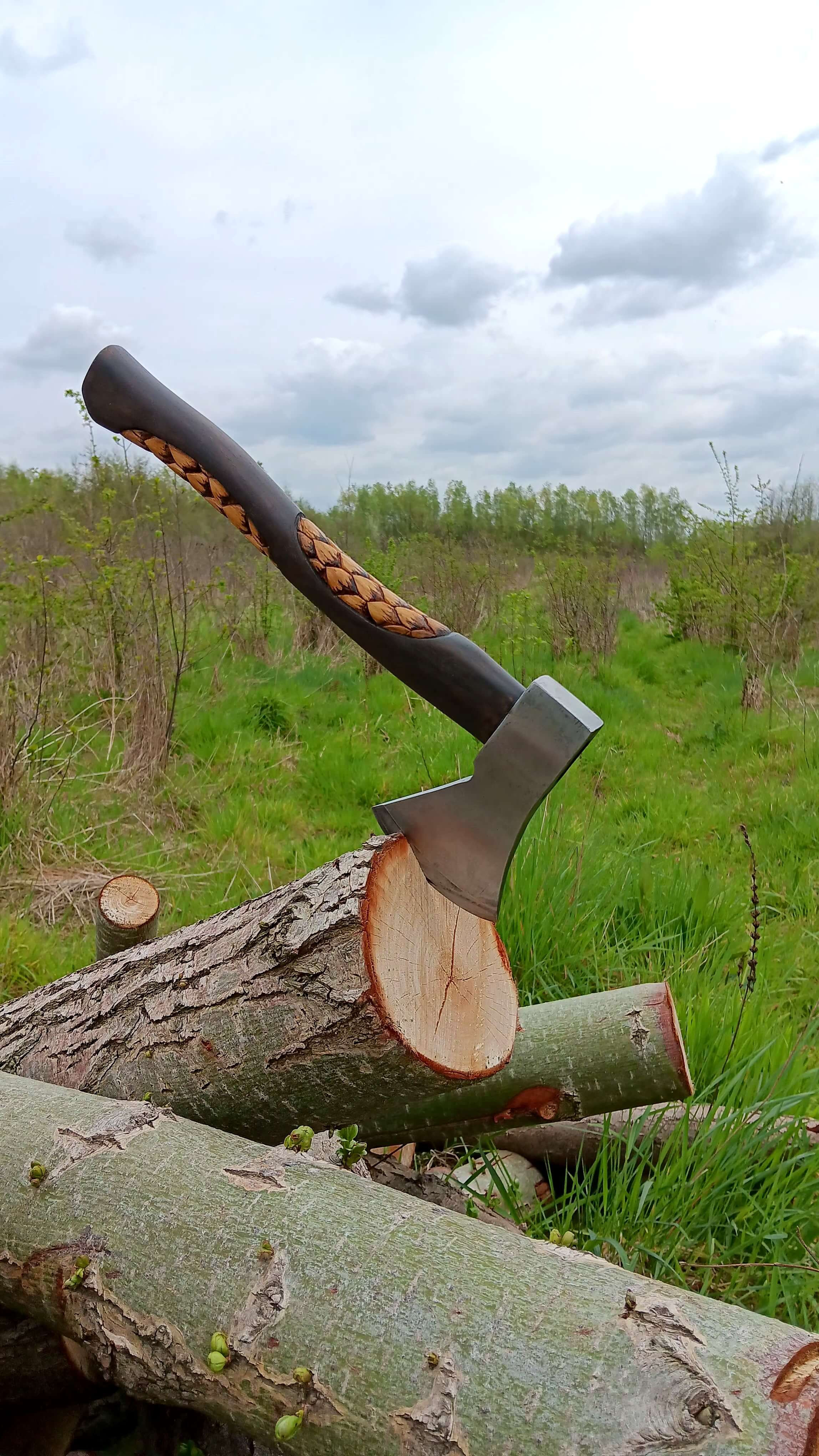 Viking Bijl - Workshop Houtsnijden voor beginners - Foto