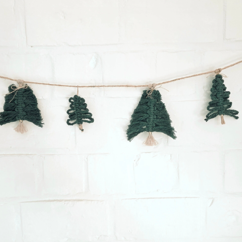 Macramé kerstguirlande