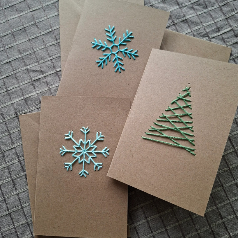 BORDUREN OP KARTON - Foto