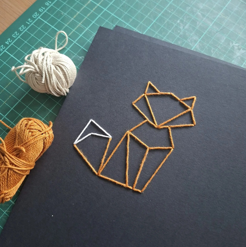 BORDUREN OP KARTON - Foto