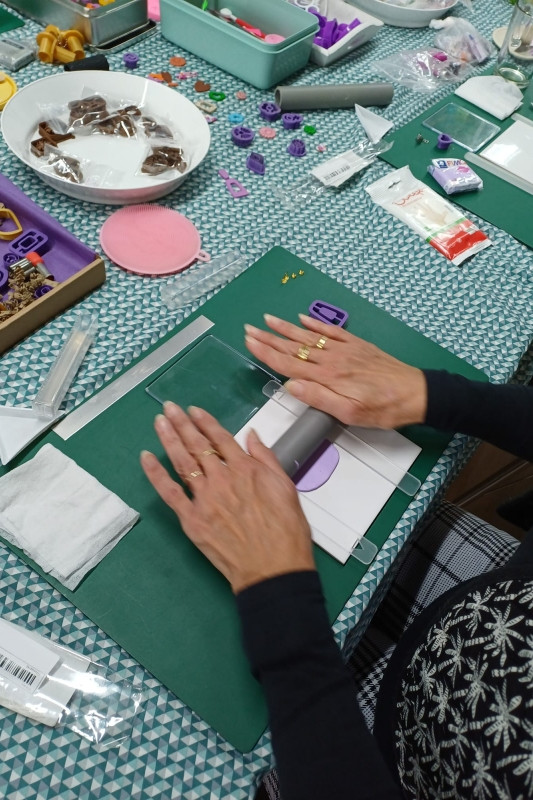 Workshop: Maak Je Eigen Polymeerklei Oorbellen! - Foto