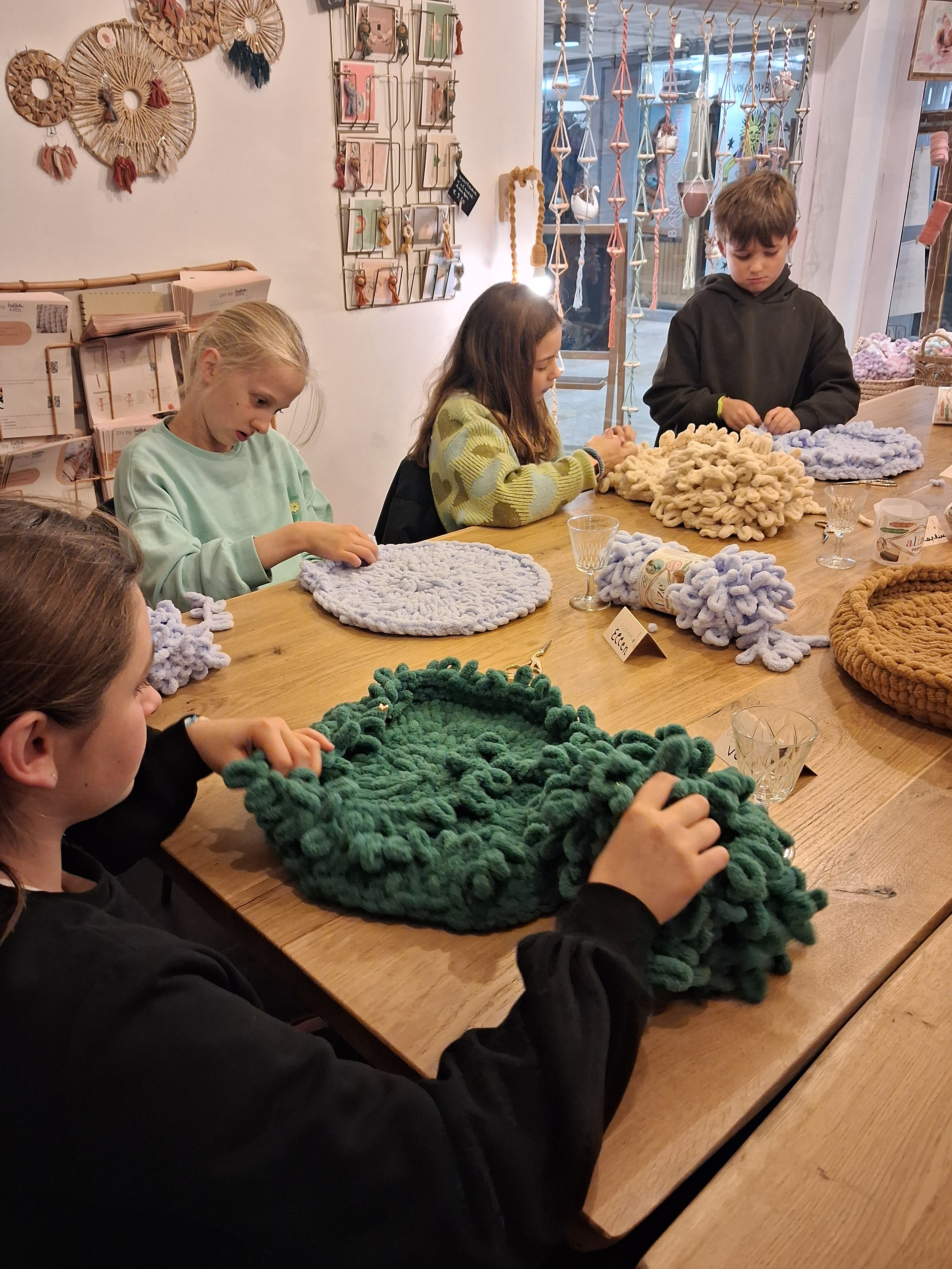 Handbreien voor kids - kattenmand - Foto