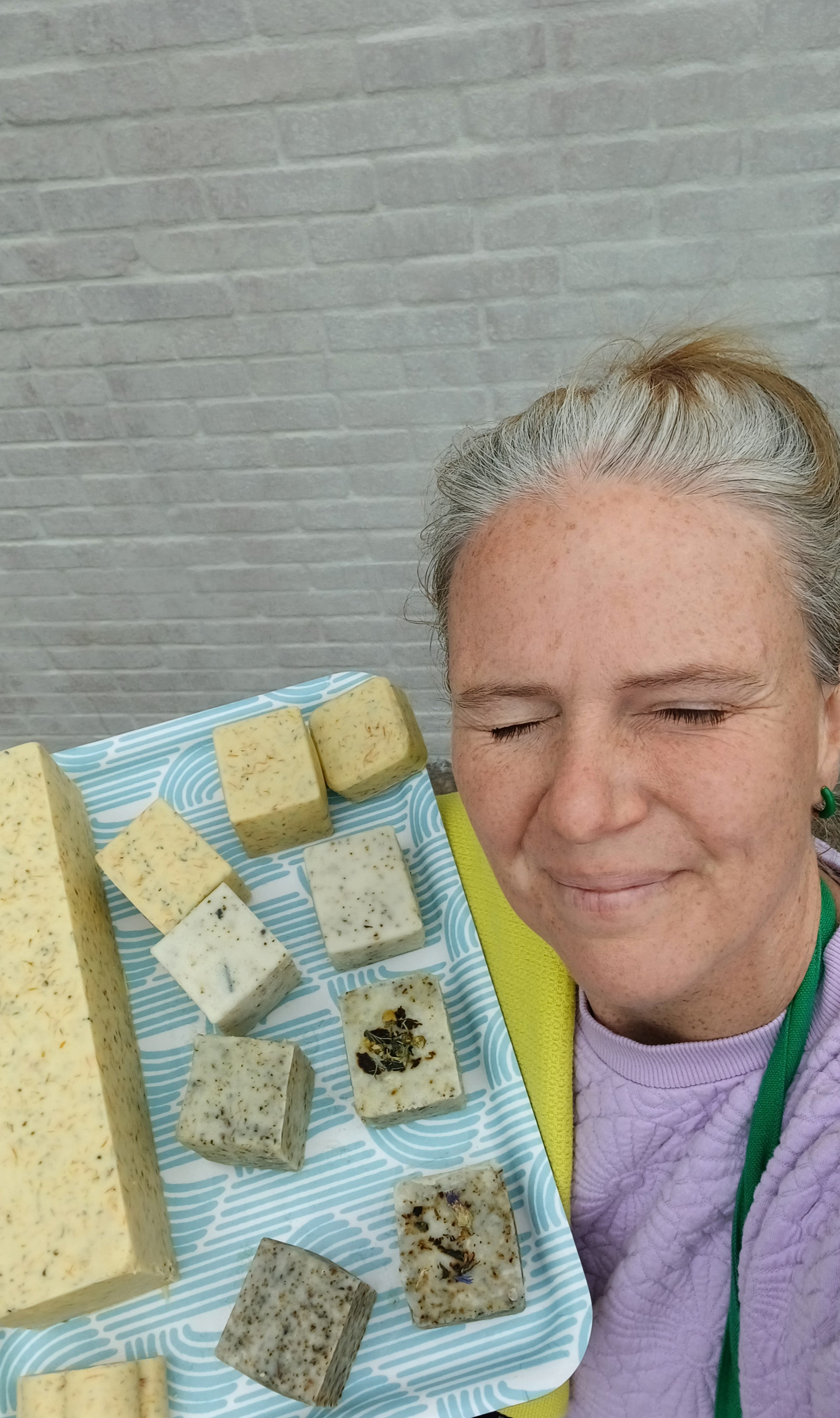 Natuurzeep van bloementhee - Foto