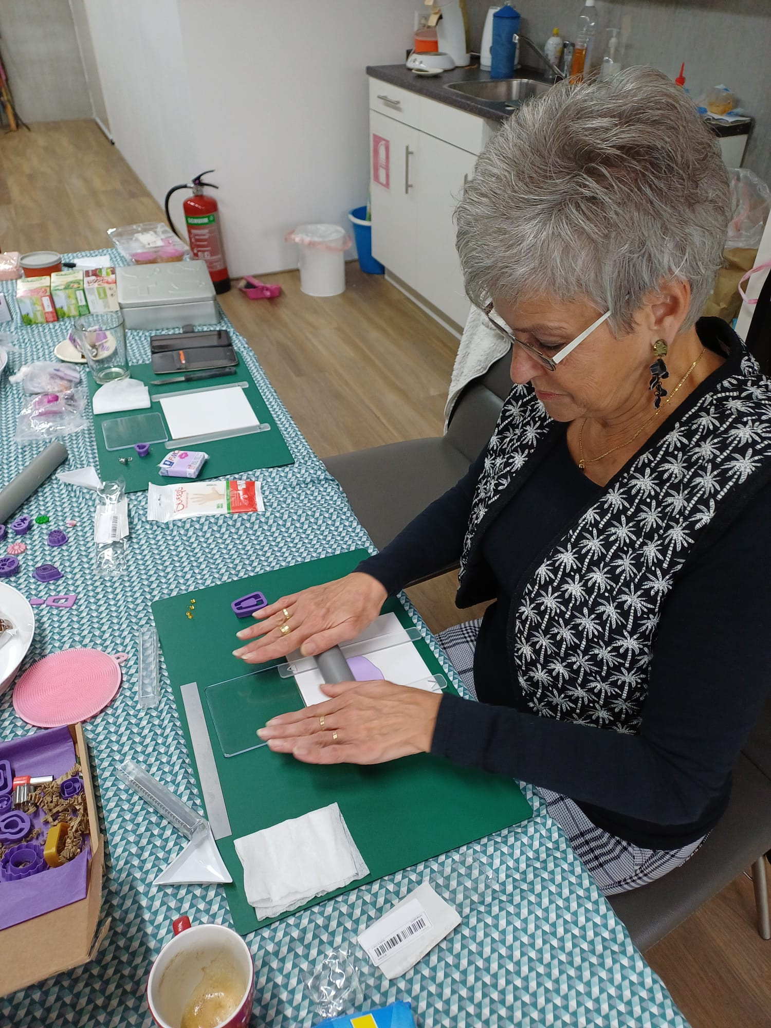 Workshop: Maak je eigen polymeer oorbellen privé groep - Foto