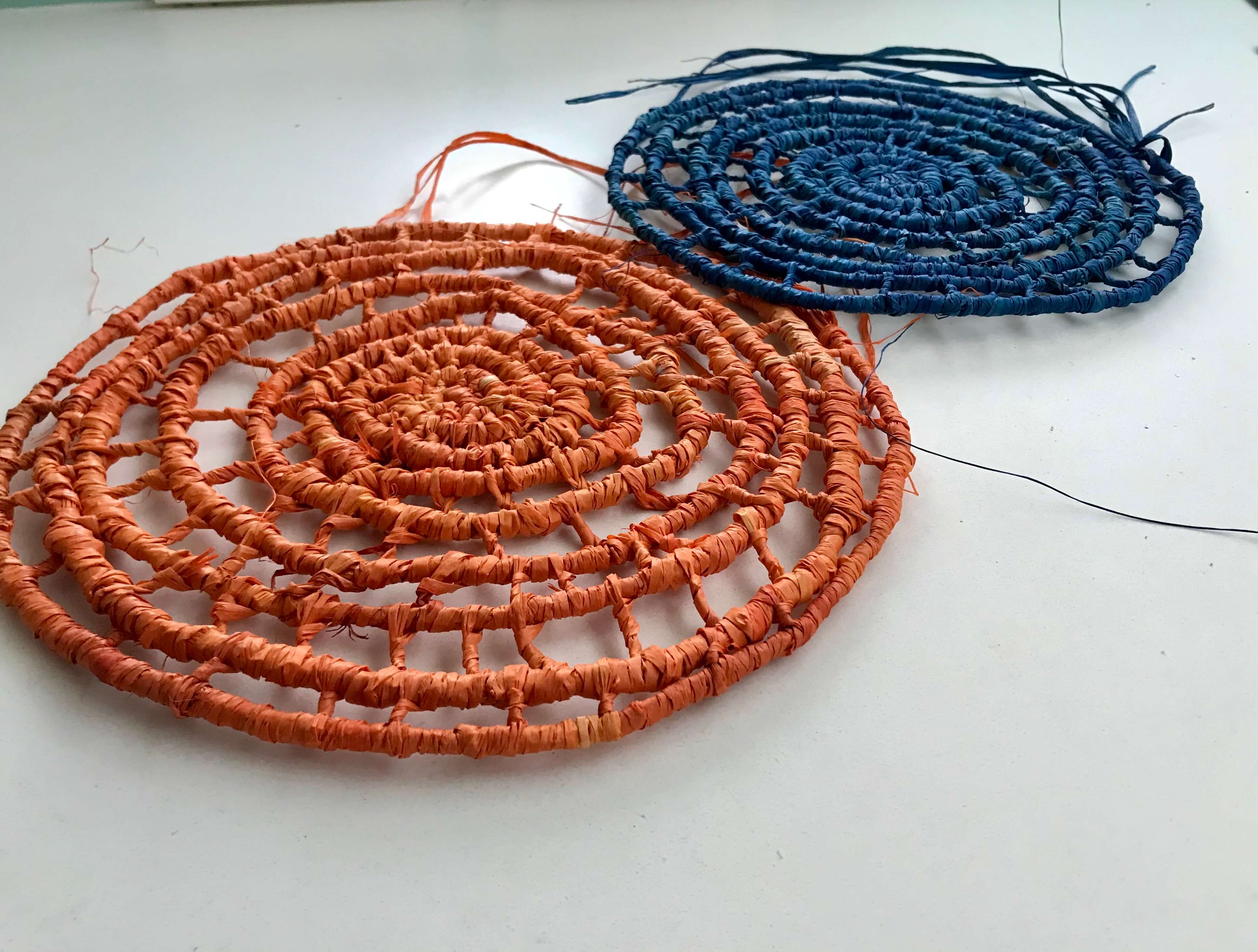 Weven Rafia Circle Art