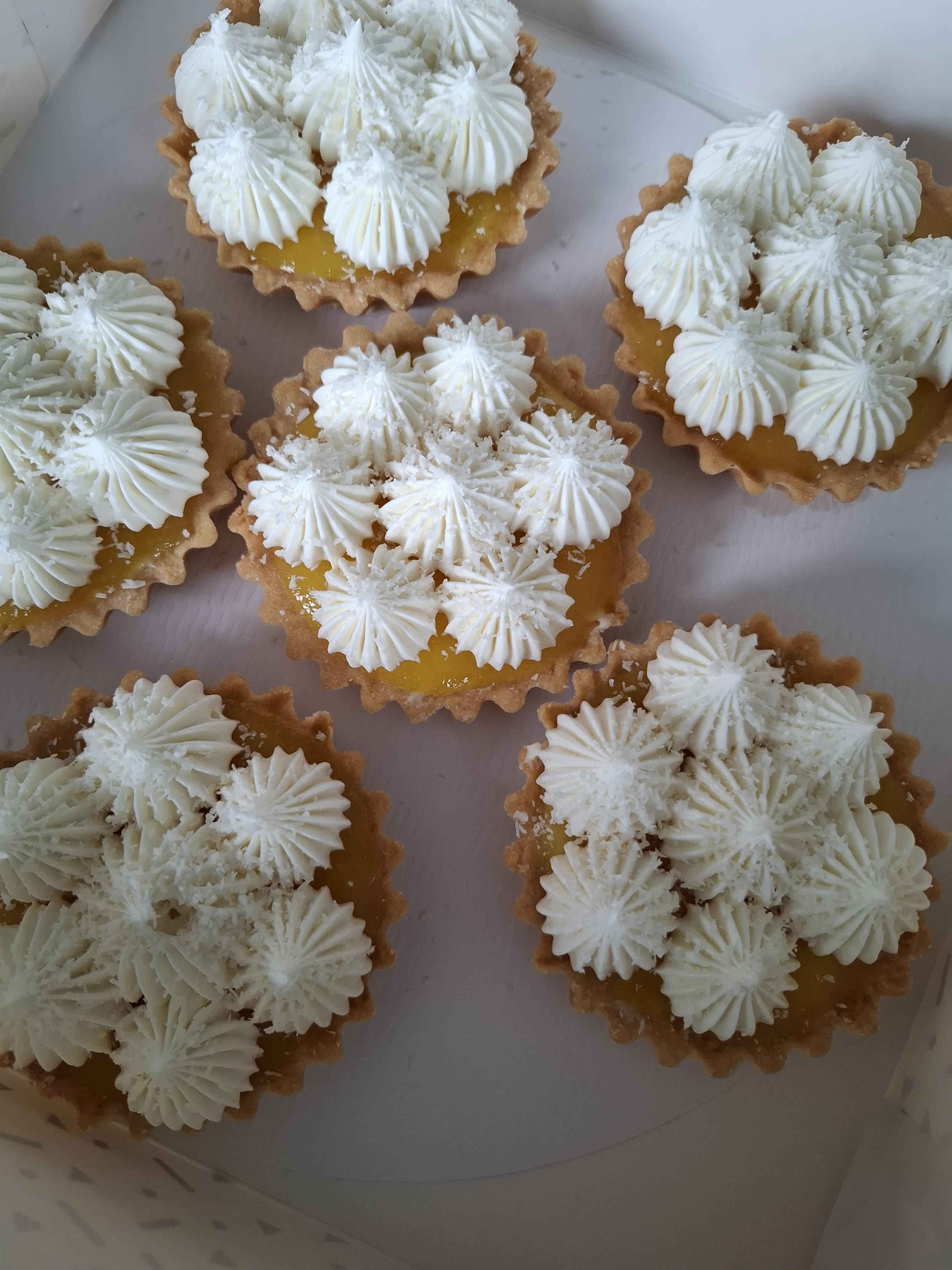 Tartelettes maken en versieren - Foto