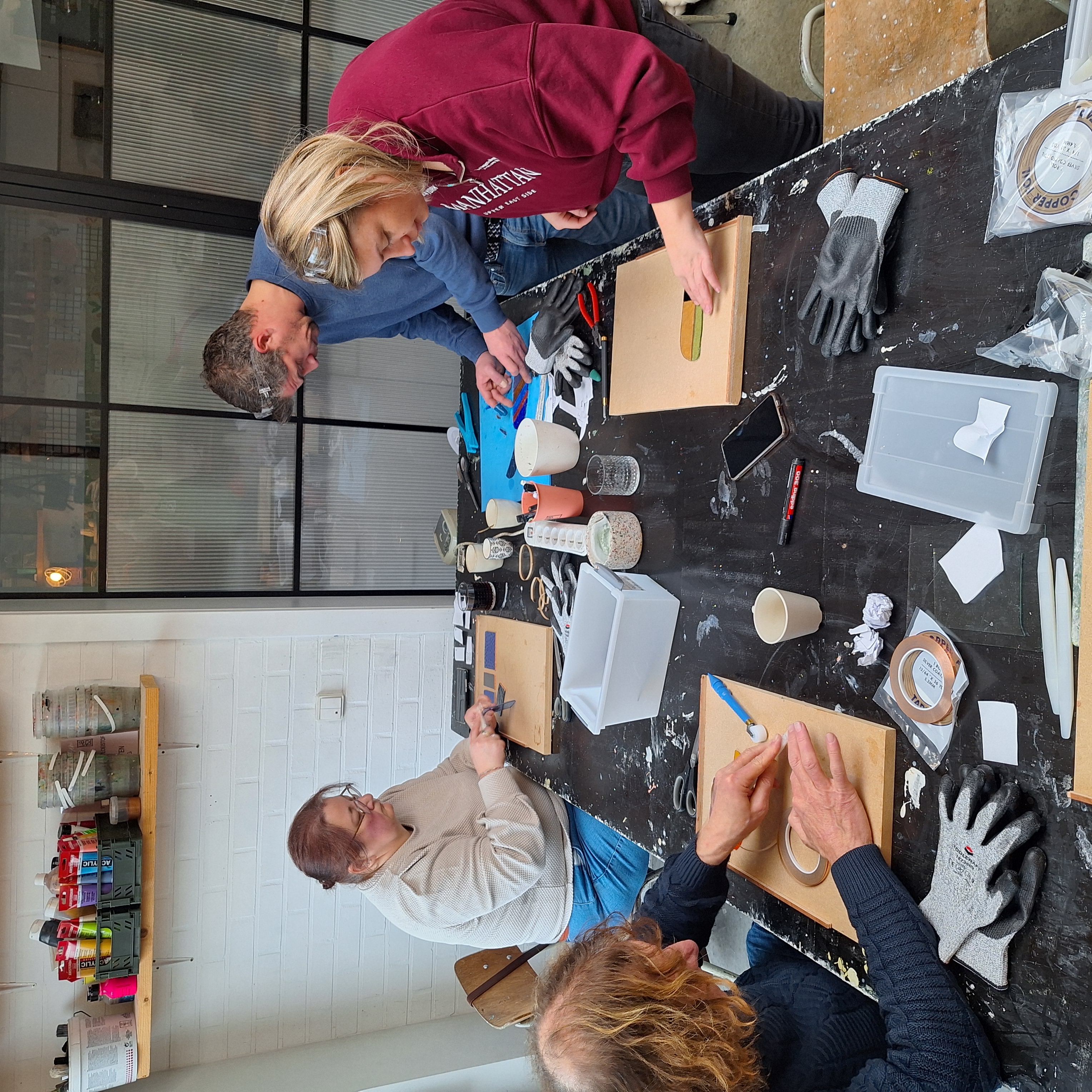 Workshop raamhanger glas in lood - koperfolie - Foto