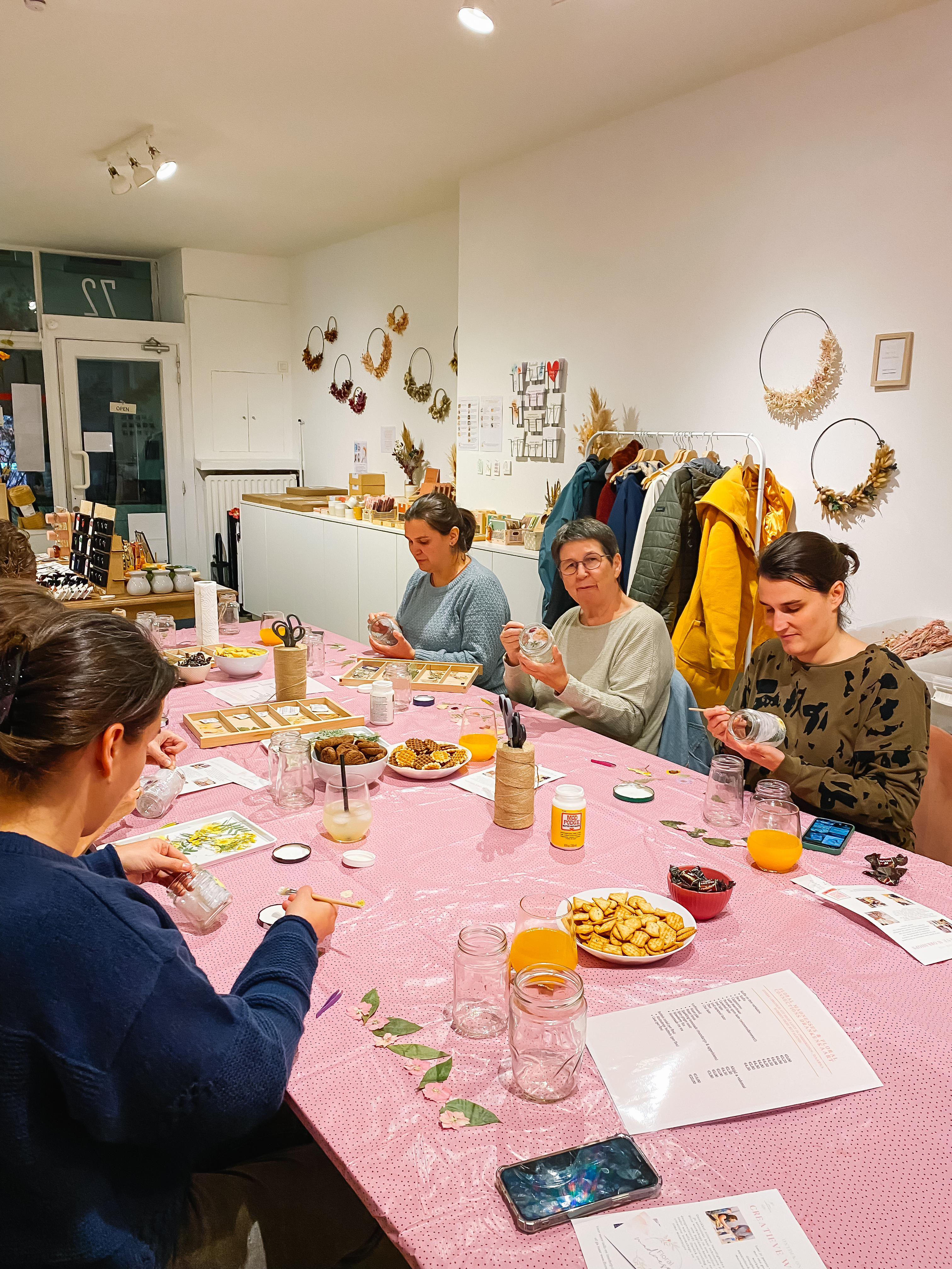 Floral lanterns met droogbloemen workshop - Foto