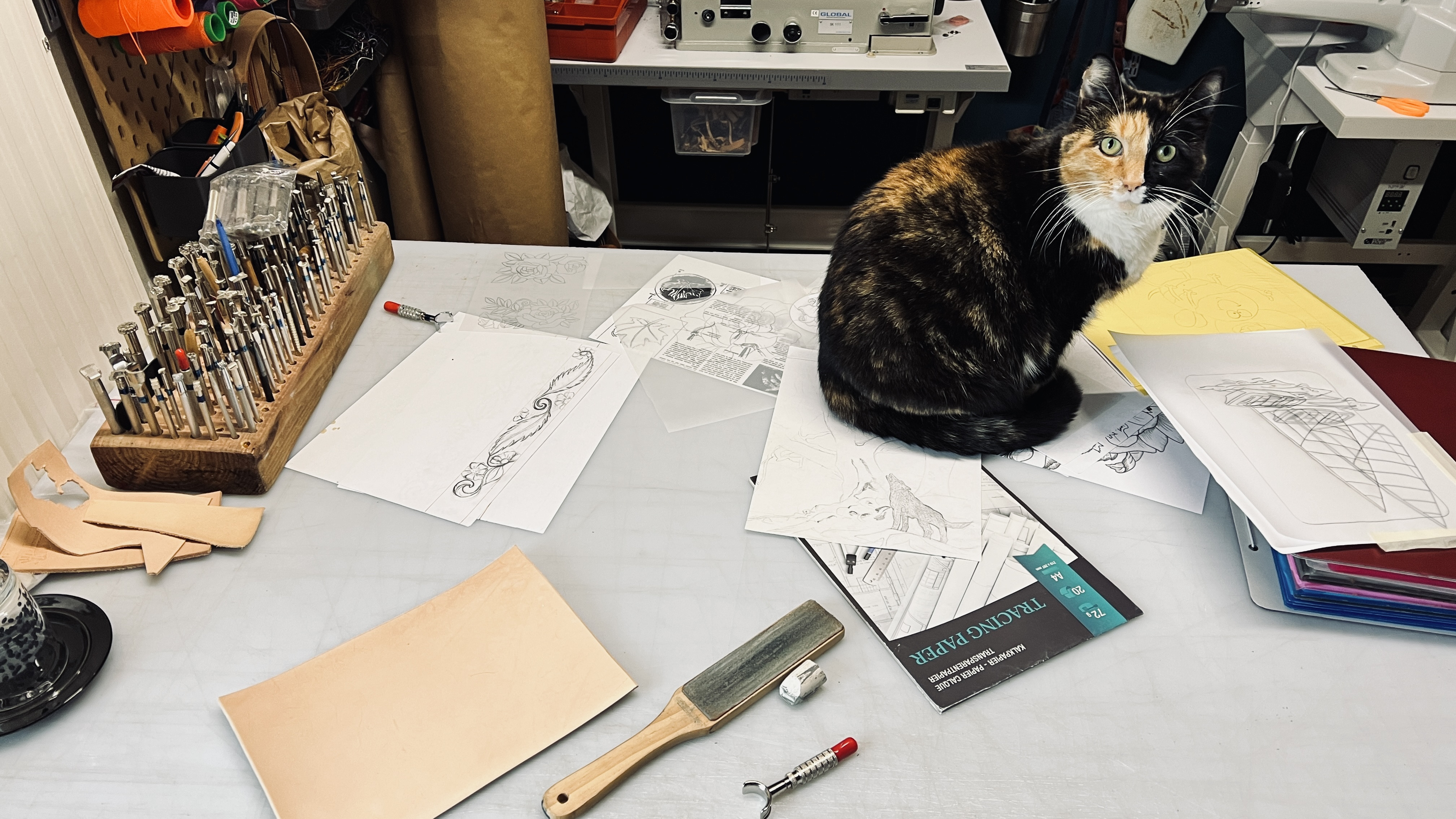 Leathercarving workshop - leer snijden & stempelen in leer - Foto