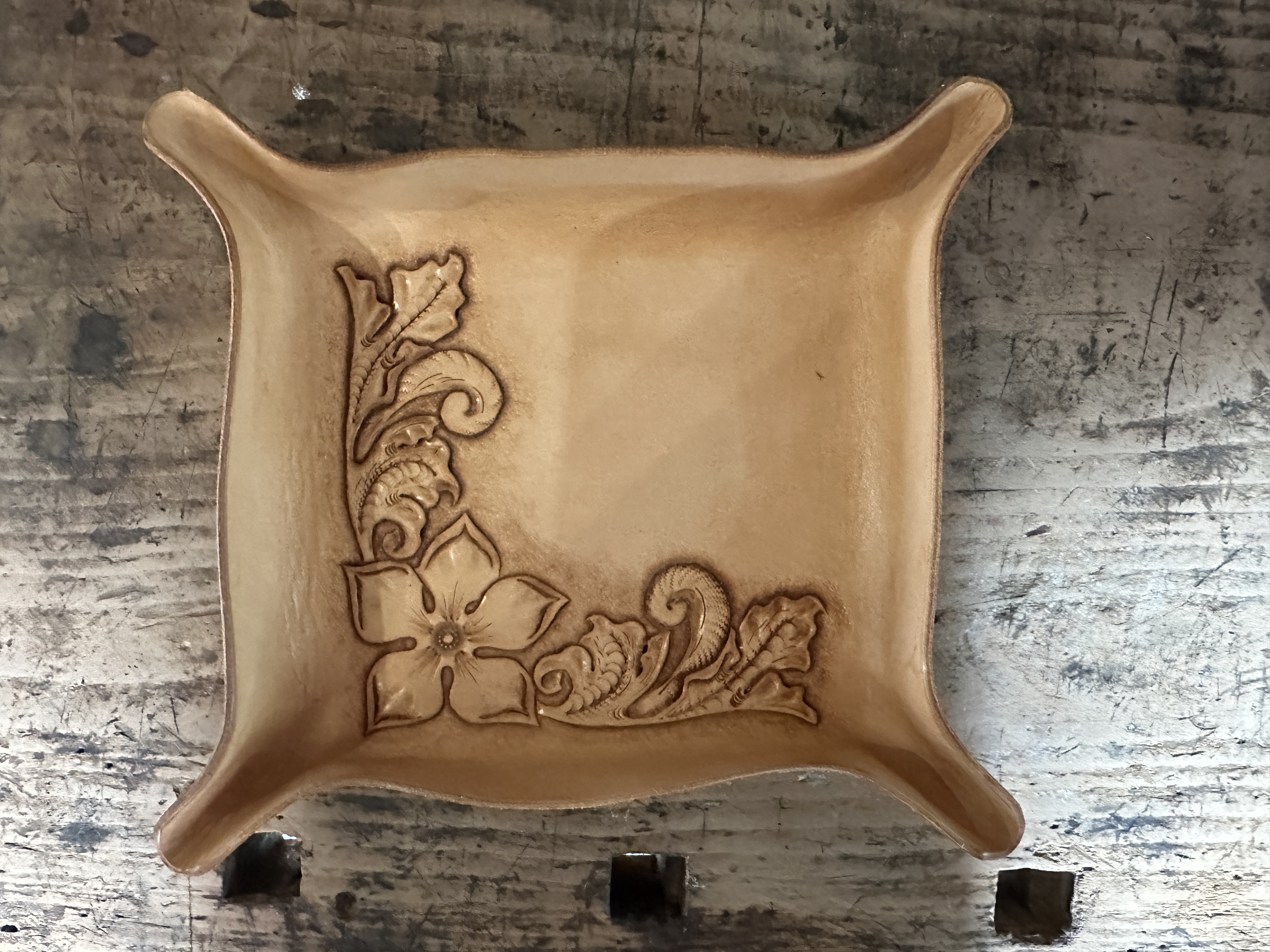 Leathercarving workshop - leer snijden & stempelen in leer - Foto
