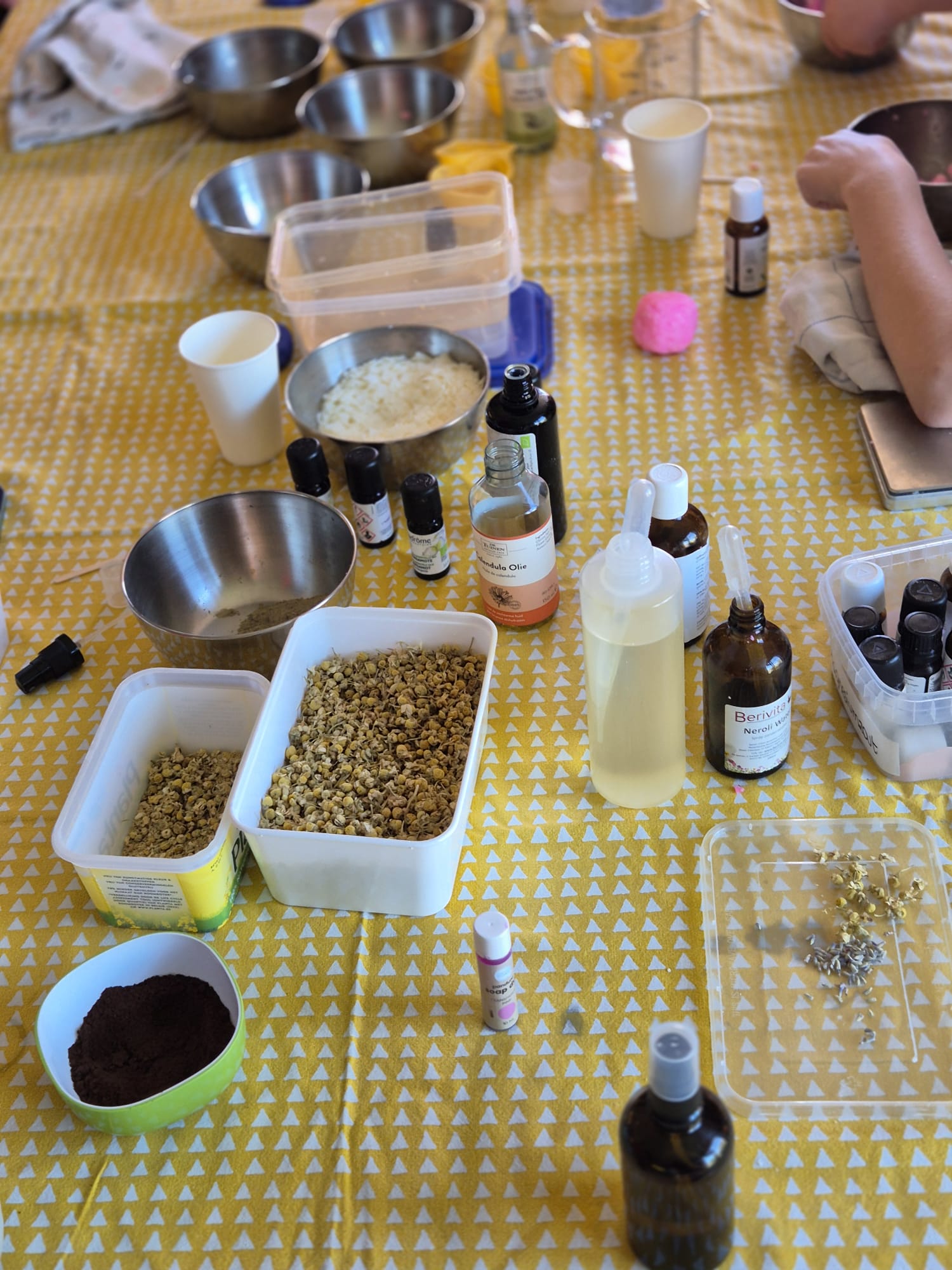 Zeepjes & geurzakjes maken: ouder & kind workshop - Foto