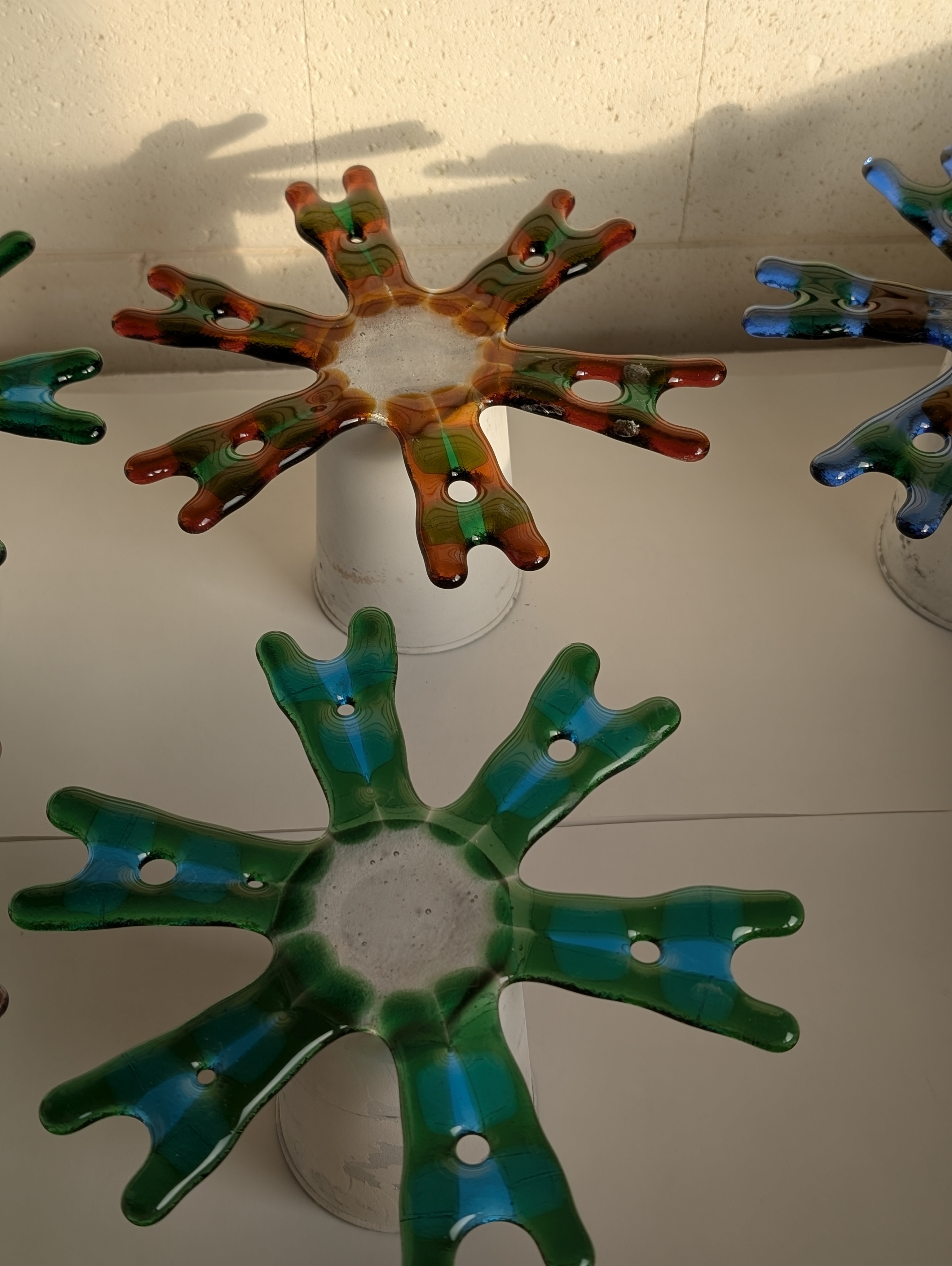 Glasfusing workshop - 2 theelichthouders - Licht in donkere dagen - Foto