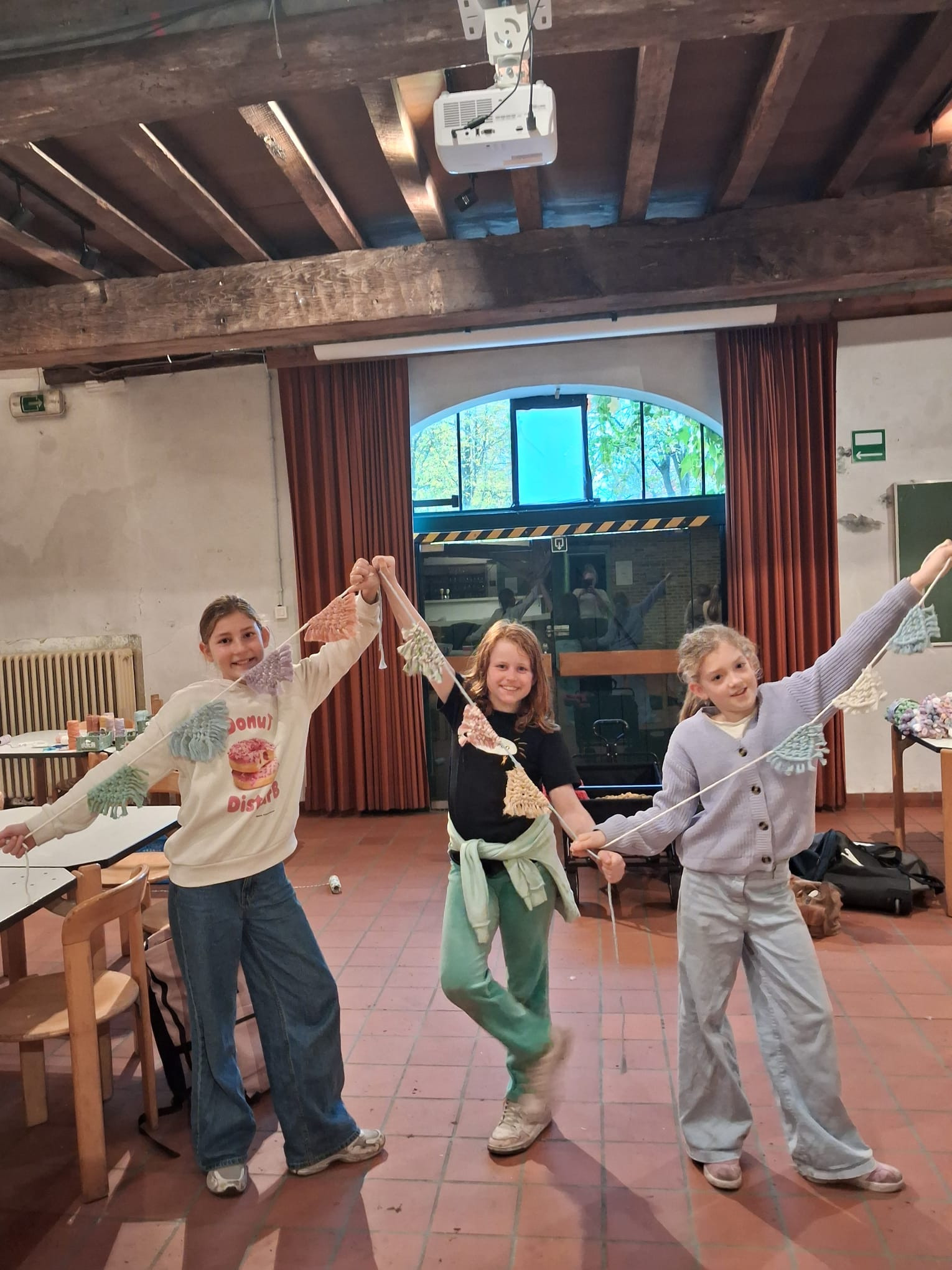 🧶 Workshop macramé voor duo’s: maak je eigen vlaggenlijn - Foto